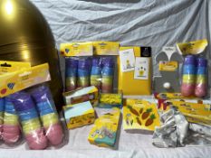 Y1/C - New Job Lot Easter Seasonal Gifts, Large & Small Refillable Eggs + Much More