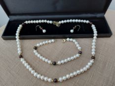 Pearl and Bead Necklace Bracelet and Earrings Set