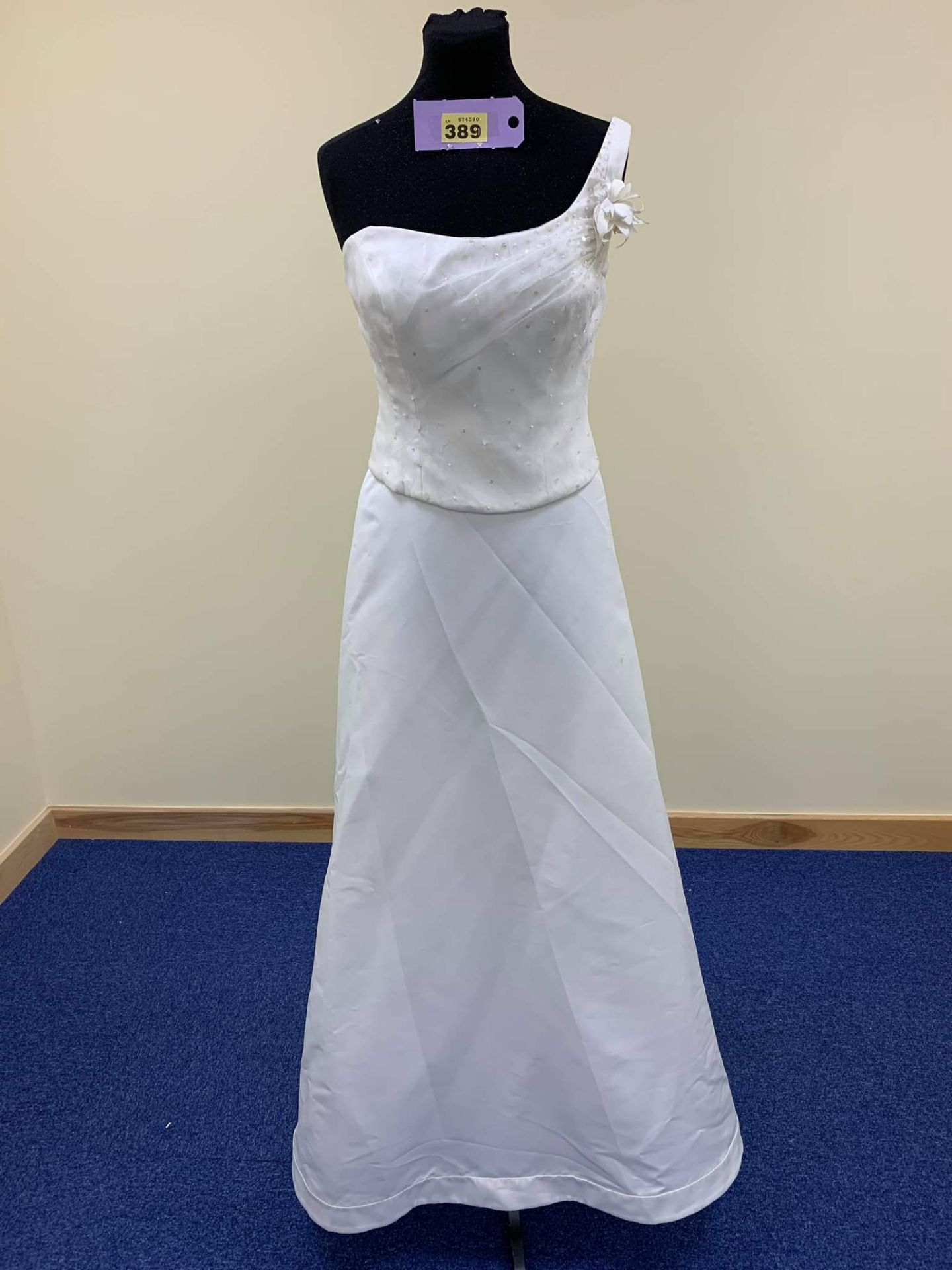 Wedding Dress DGC017 Size 12 Ivory One Shoulder Organza