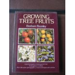 Growing Tree Fruits Book by Bonham Bazeley, 1990