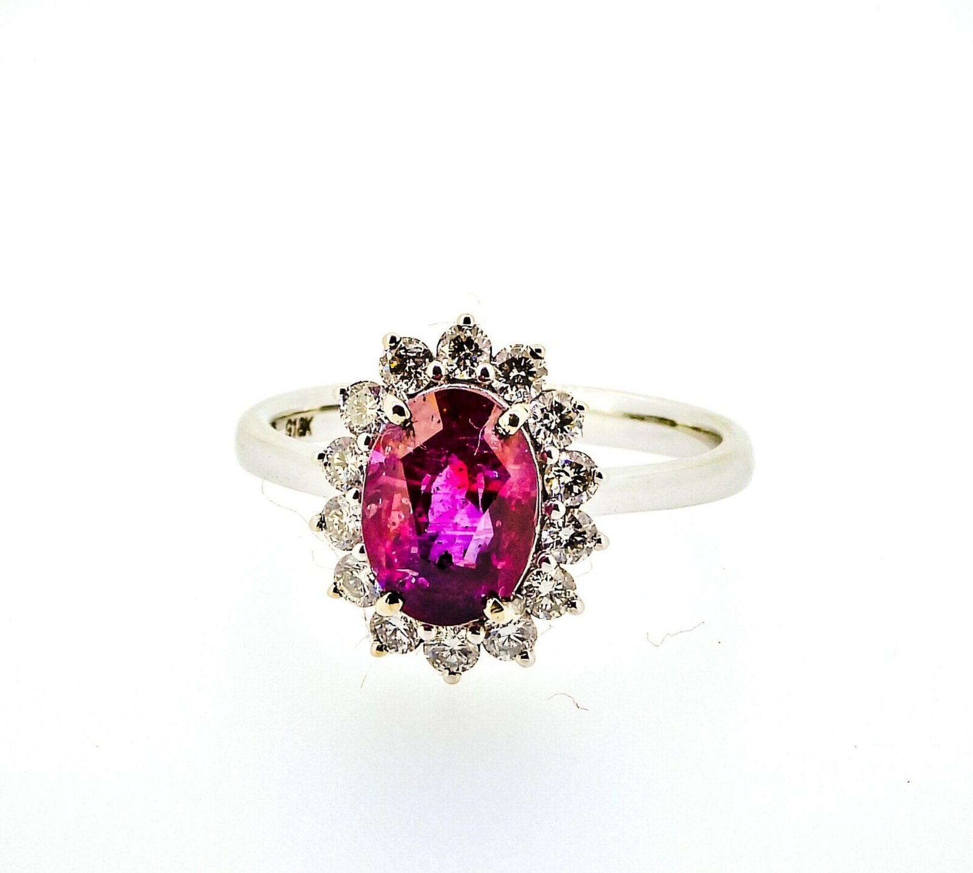 Certified 3.33 ct Vivid Pink Clean VS Untreated Sapphire & Diamonds Ring