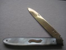 Rare George III Mother Of Pearl Hafted Silver-Gilt Bladed Folding Fruit Knife