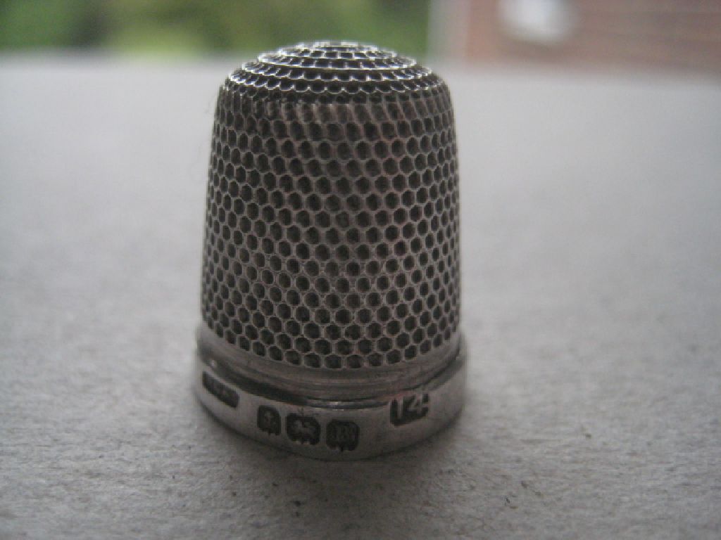 Vintage Silver The Spa No14 Thimble, Birmingham 1926 - Image 2 of 6