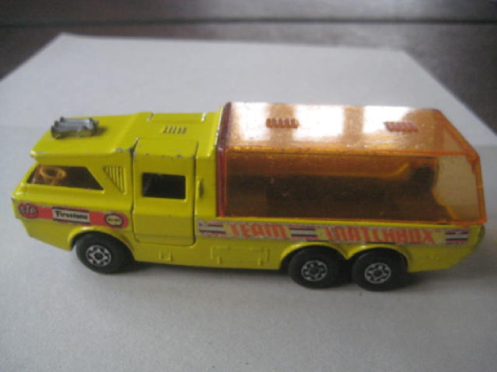 A Group of Vintage Matchbox Vehicles - Image 5 of 15