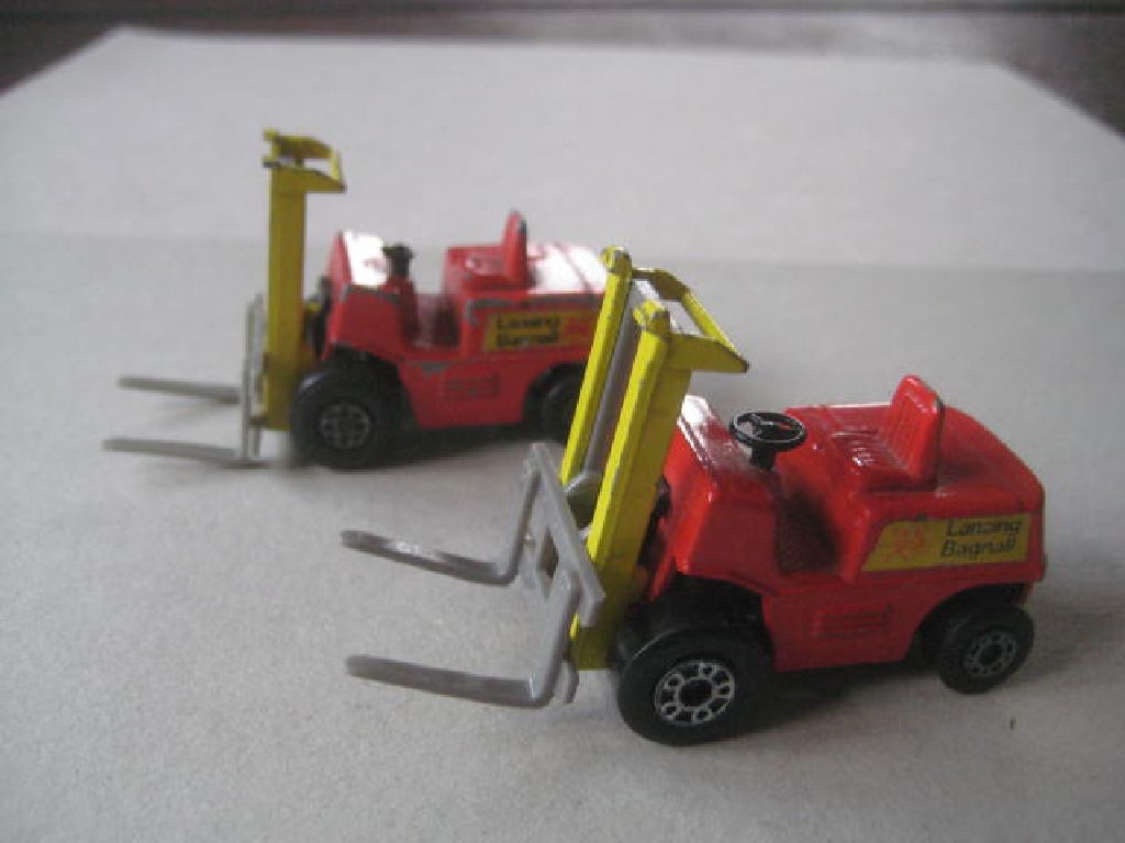 A Group of Vintage Matchbox Vehicles - Image 7 of 15