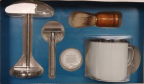 BOXED TRADITIONAL SHAVING SETS EACH INCLUDES STAINLESS STEEL