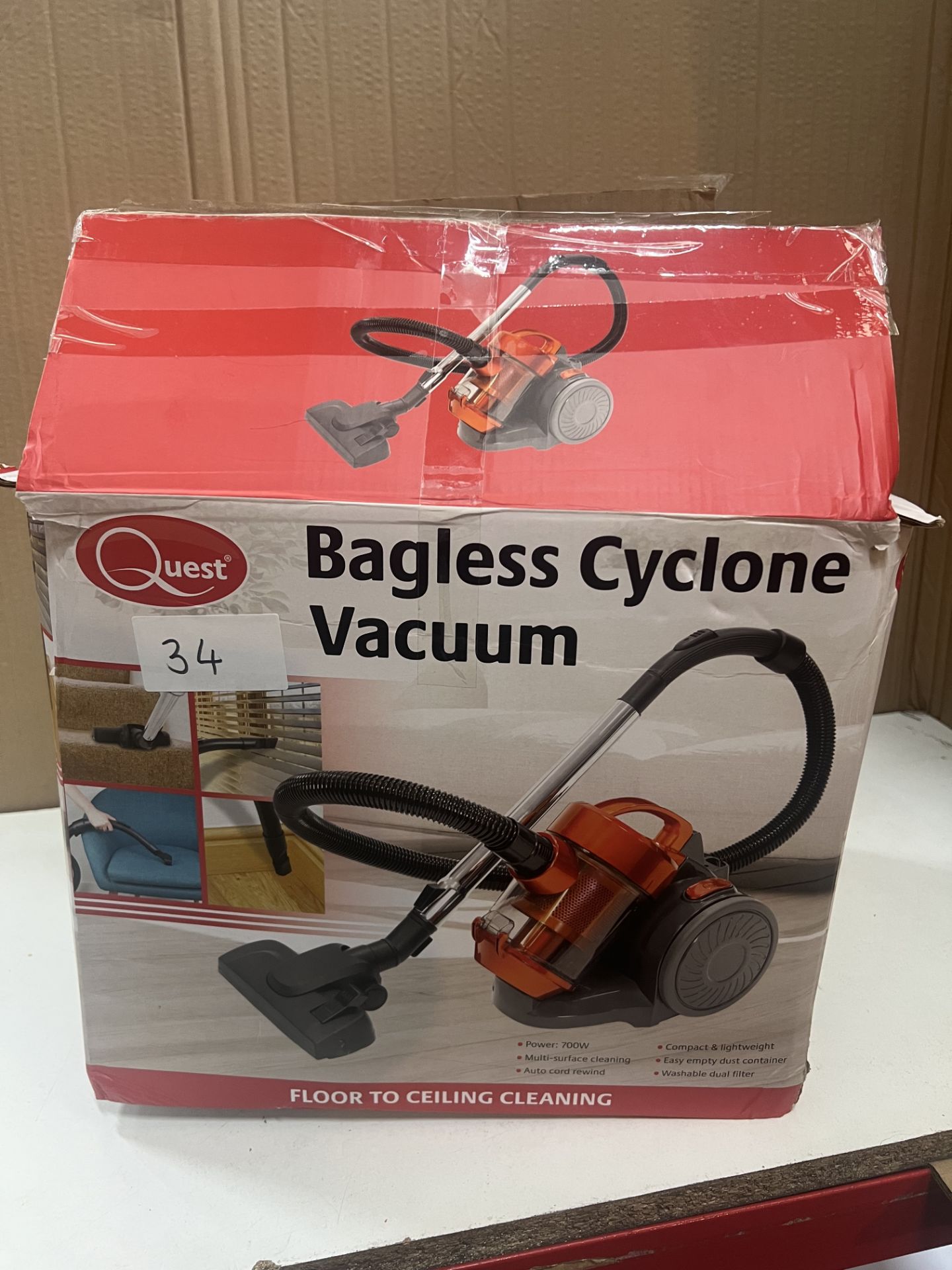 Quest Bagless Cyclone Vacum . RRP £39.99 - Grade U