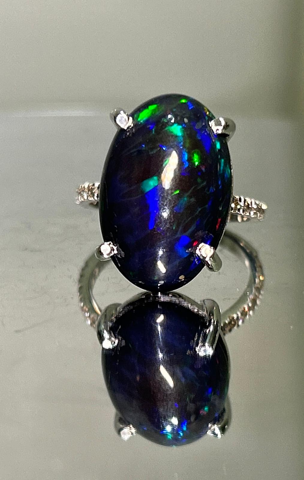 Beautiful 8.16 CT Natural Black Opal Ring With Natural Diamond & 18k Gold - Image 5 of 8