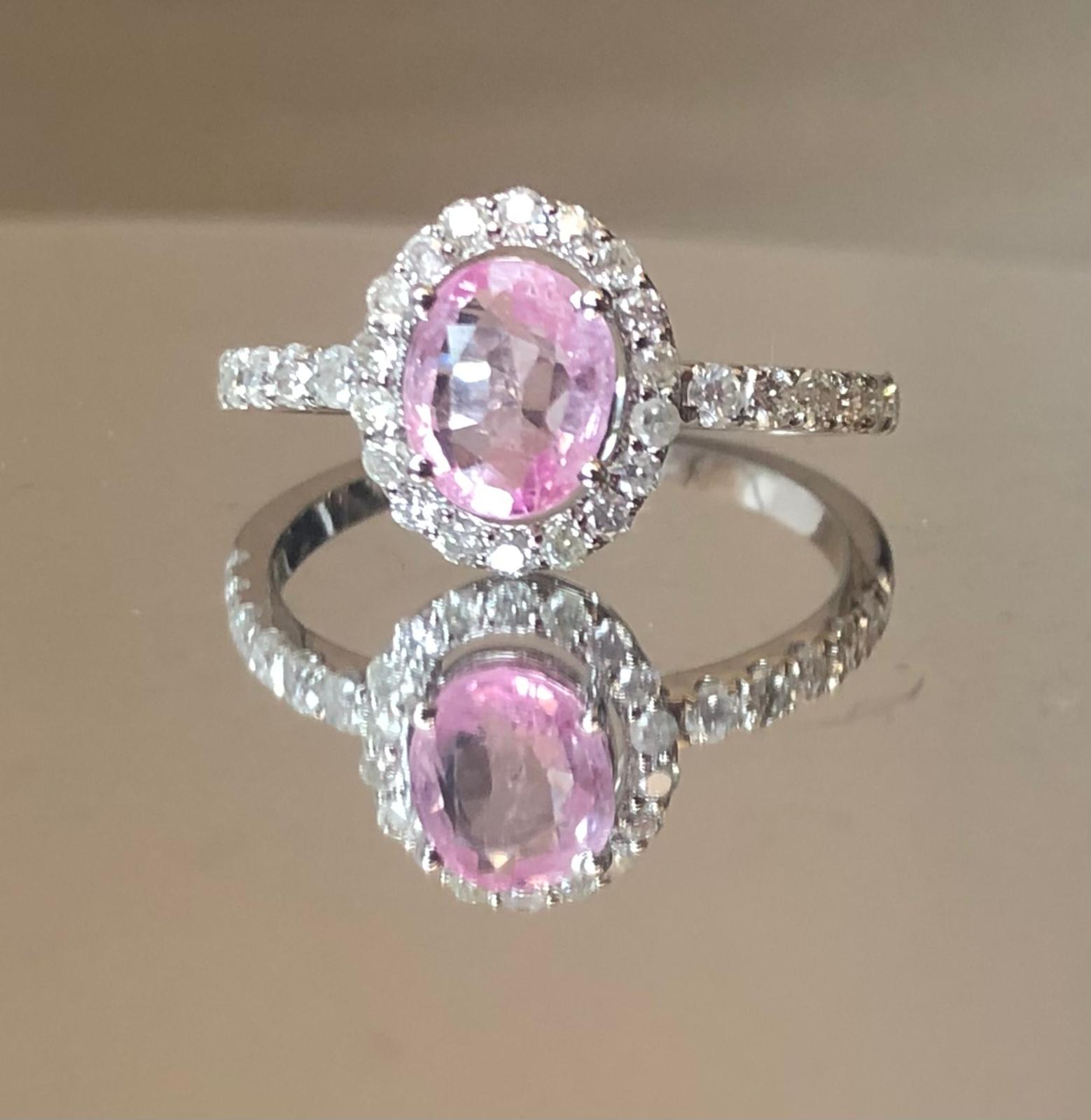 Beautiful Natural Ceylon Pink Sapphire With Diamonds & 18k Gold - Image 2 of 9