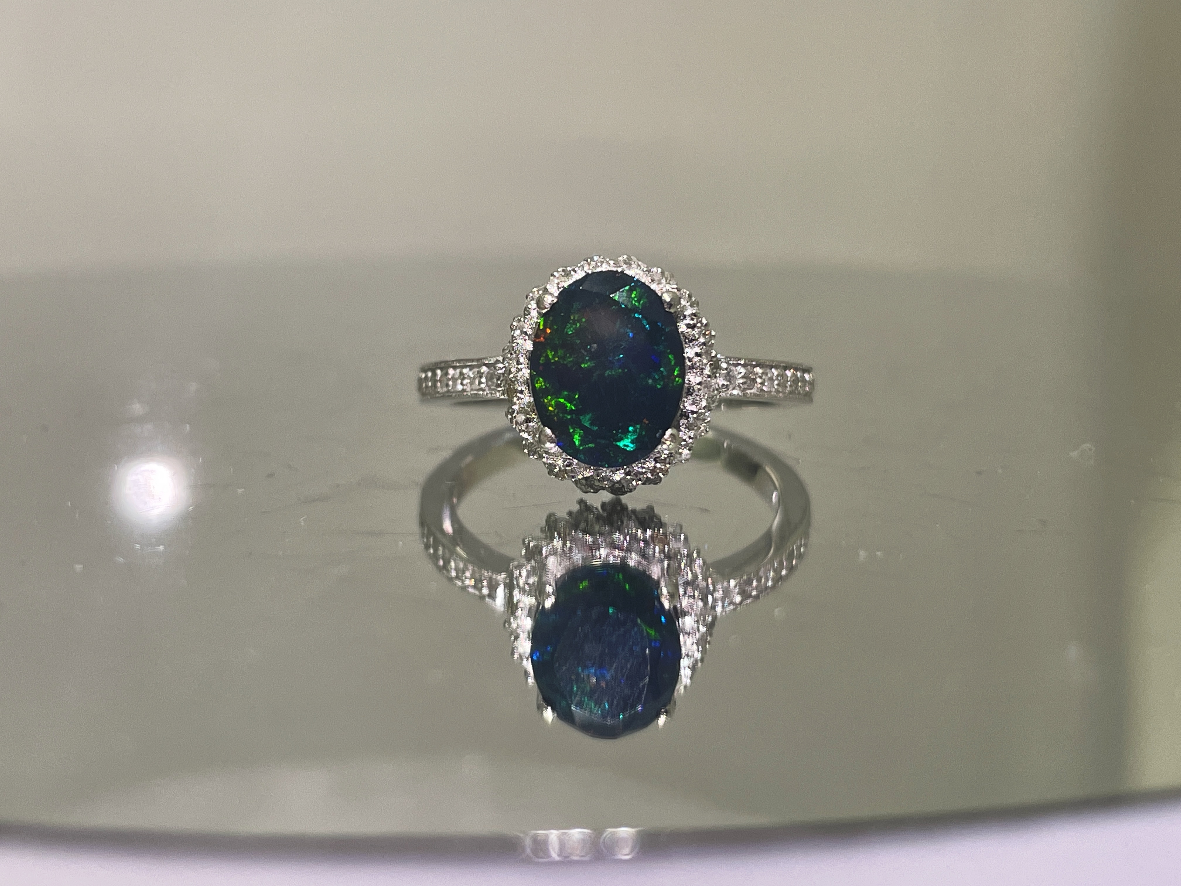 Beautiful Natural Black Opal Ring With Natural Diamond & 18k Gold - Image 7 of 12