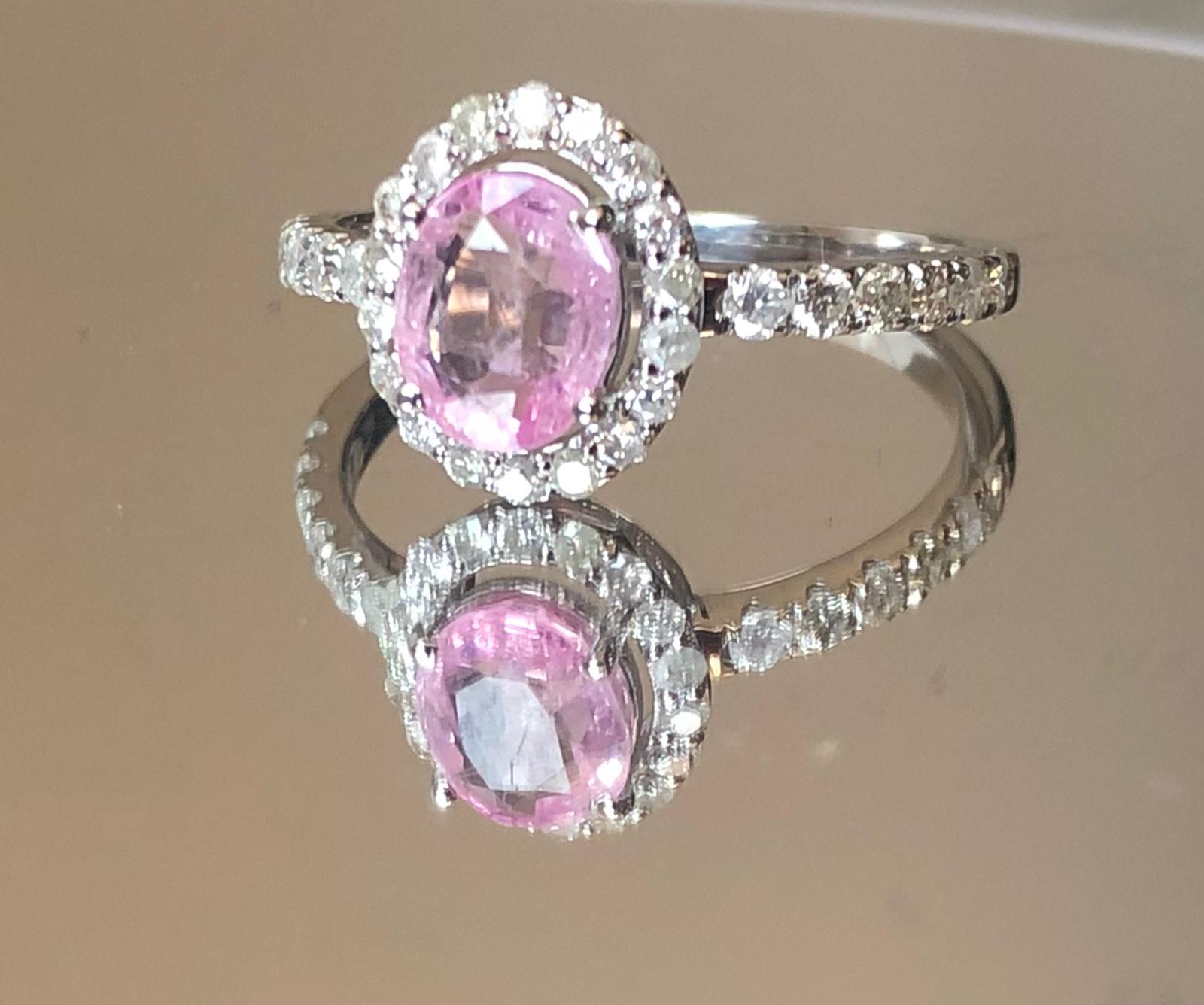Beautiful Natural Ceylon Pink Sapphire With Diamonds & 18k Gold - Image 7 of 9
