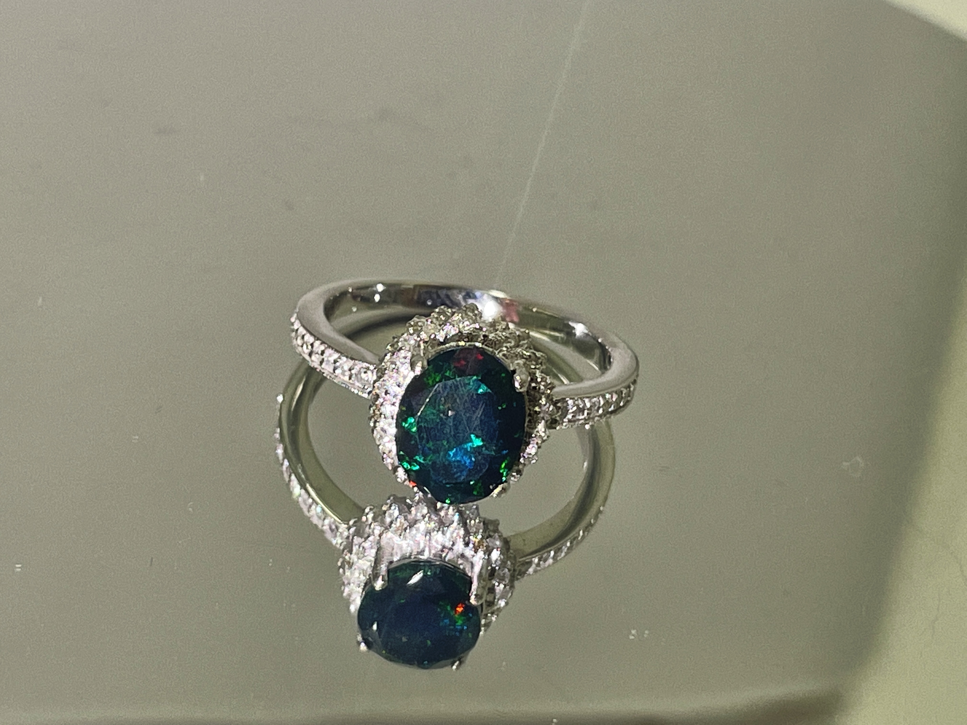 Beautiful Natural Black Opal Ring With Natural Diamond & 18k Gold - Image 3 of 12