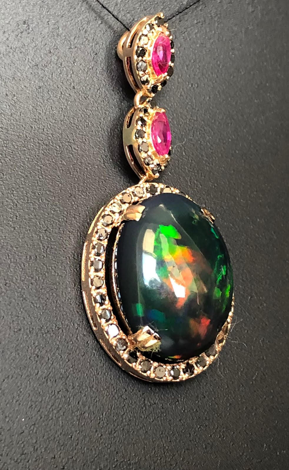 Beautiful Natural 5.40cts Black Opal Pendant Ruby & Diamonds & 18k Rose Gold - Image 6 of 14