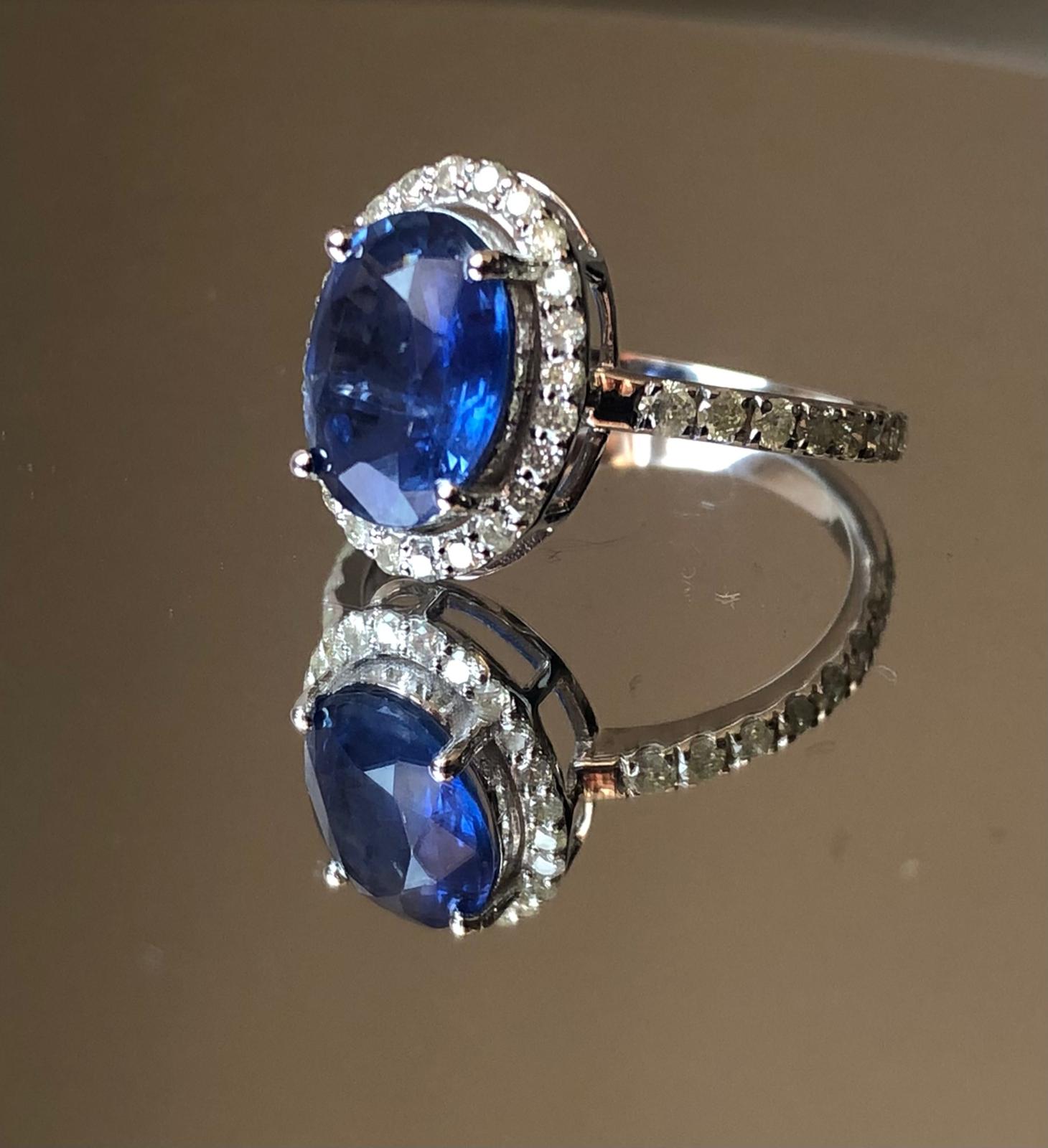 Beautiful Natural Ceylon Royal Blue Sapphire W Natural Diamonds & 18k Gold - Image 4 of 9