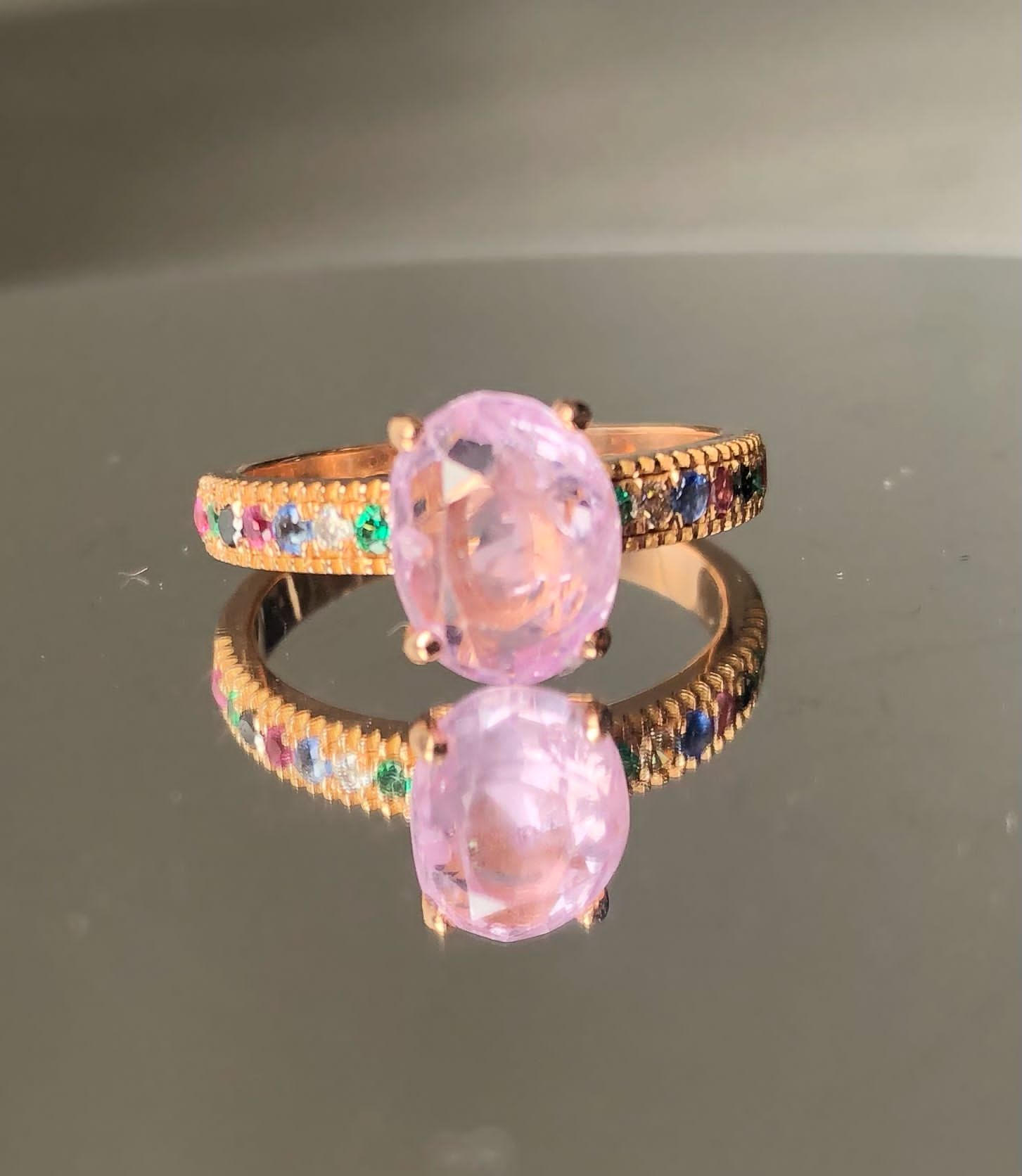 Beautiful Natural Ceylon Pink Sapphire With Natural Diamonds & 18k White Gold - Image 10 of 11