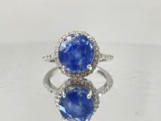 Beautiful 6.62 CT Natural Ceylon Cornflour Blue Sapphire Diamonds & 18k Gold