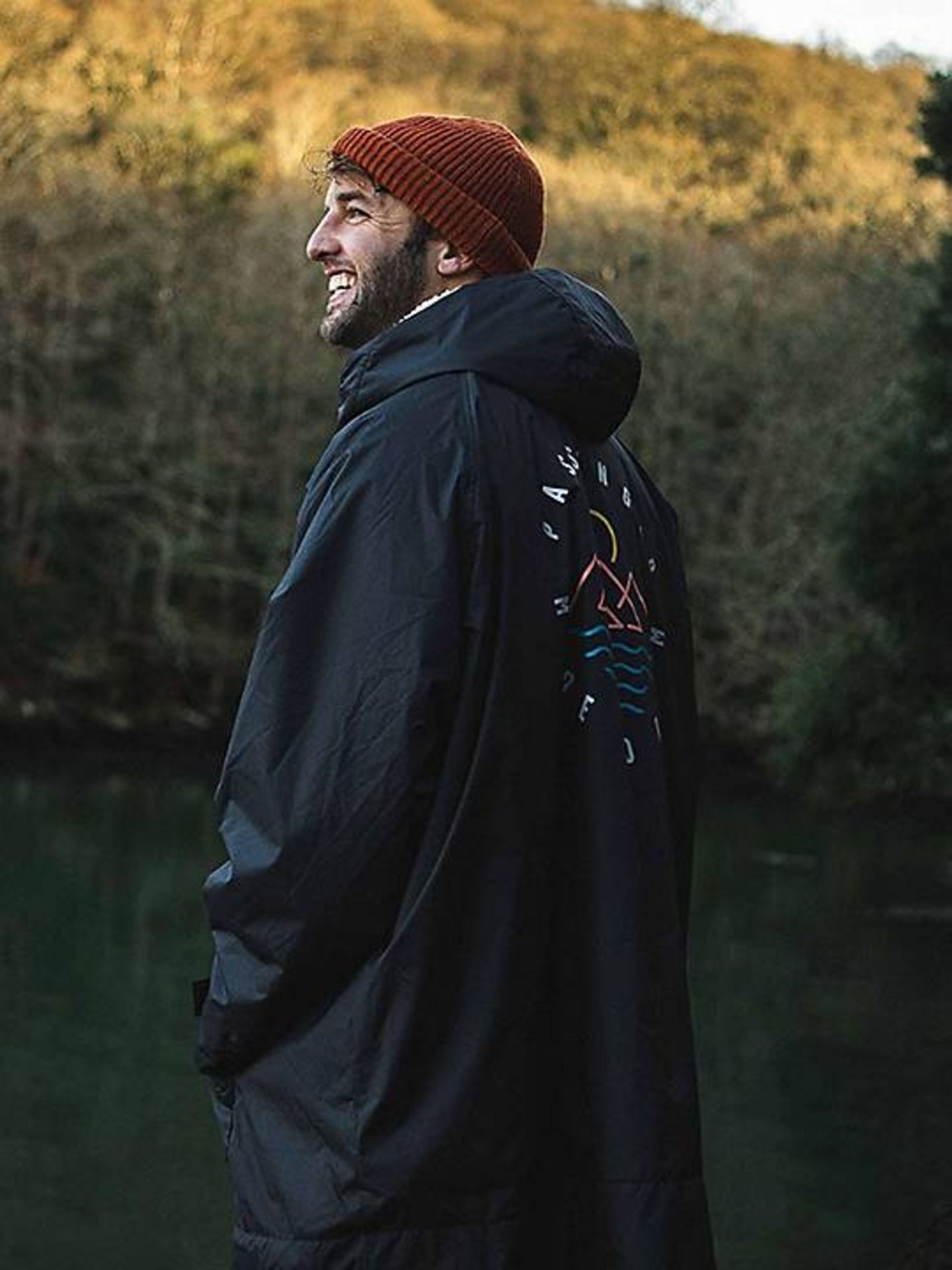 Pallet of Raw Customer Returns - Category - FASHION - P100126593 - Image 31 of 47