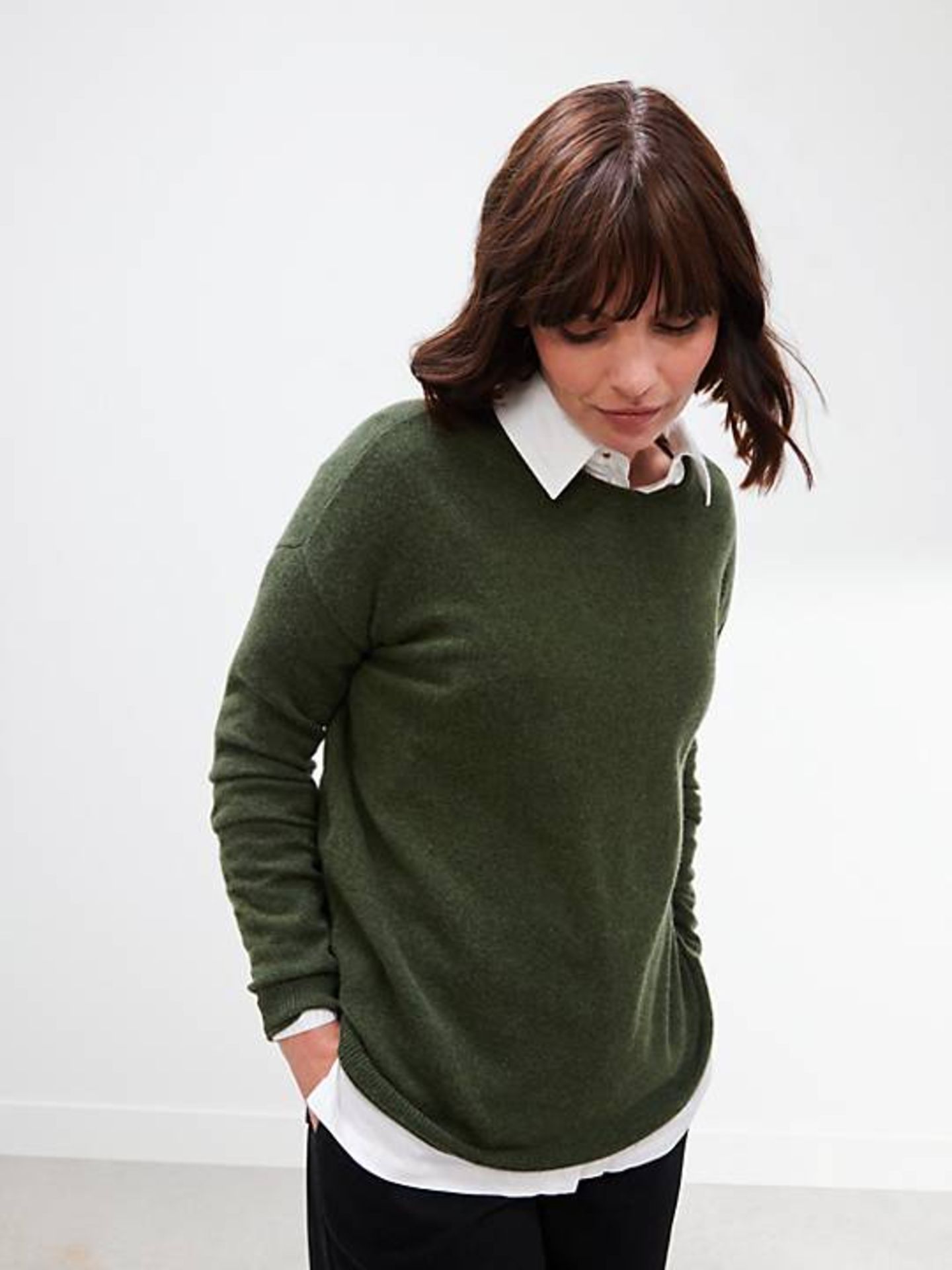 Pallet of Raw Customer Returns - Category - FASHION - P100126593 - Image 44 of 47