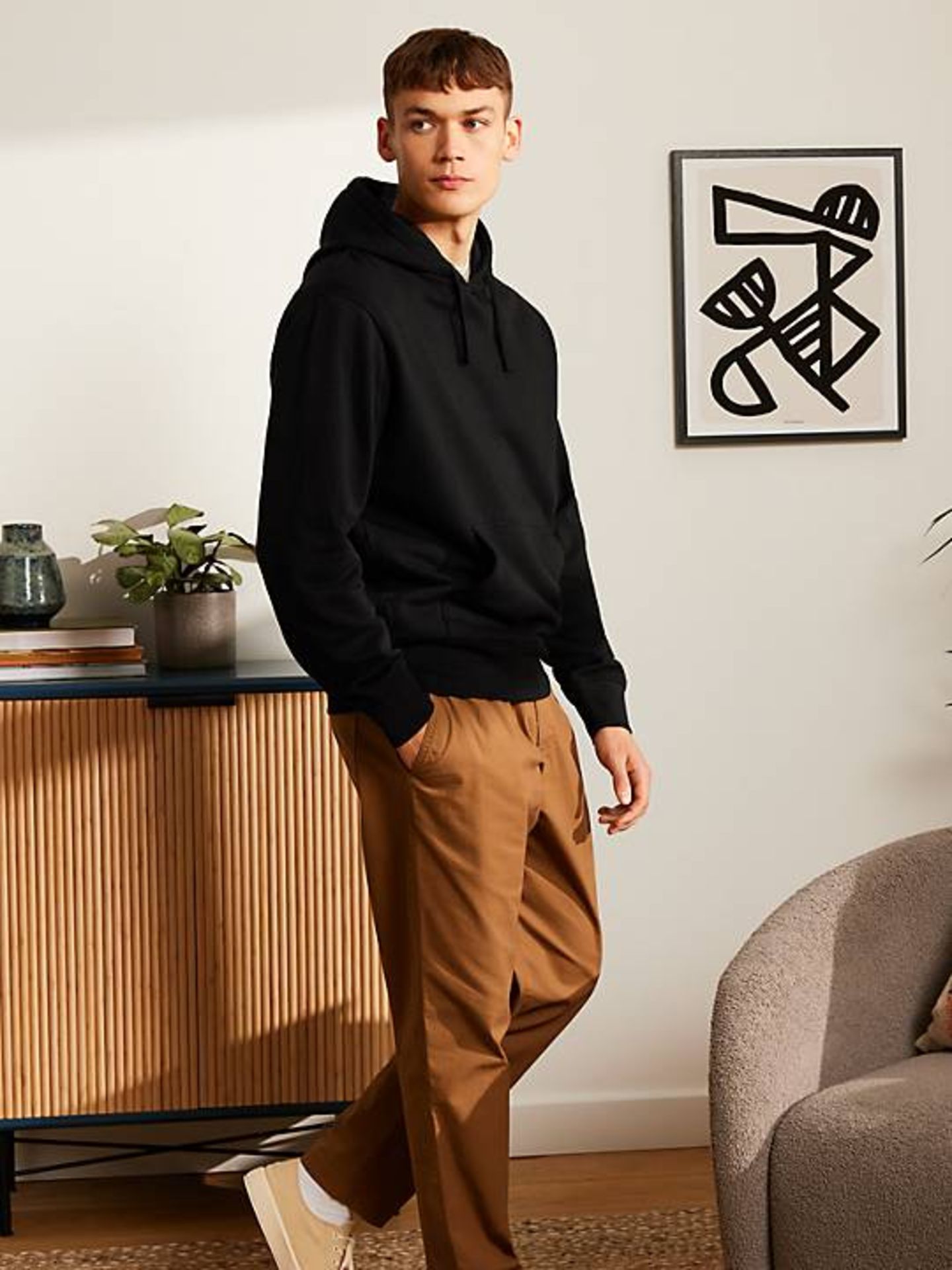 Pallet of Raw Customer Returns - Category - FASHION - P100126593 - Image 36 of 47