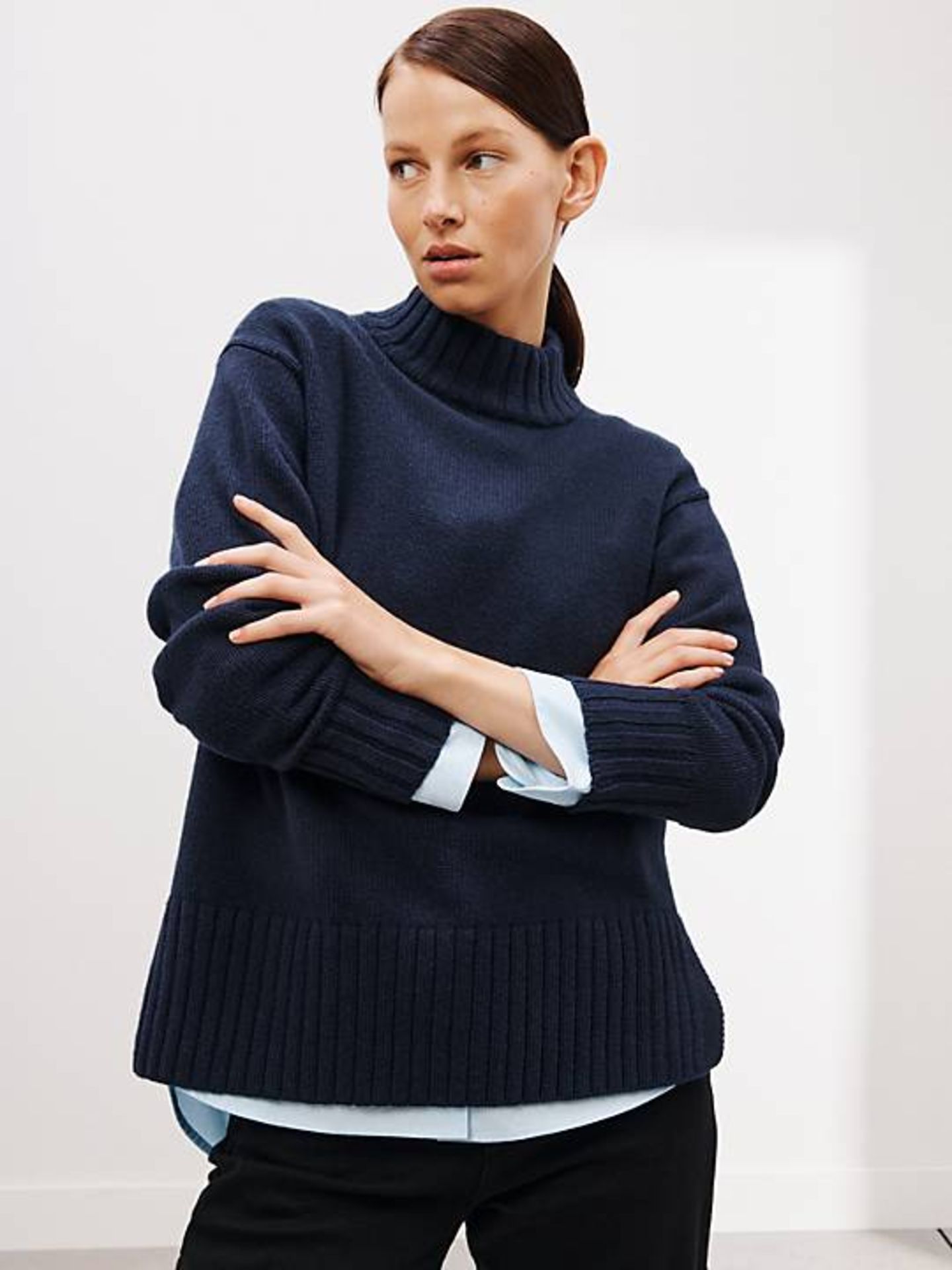 Pallet of Raw Customer Returns - Category - FASHION - P100126593 - Image 47 of 47