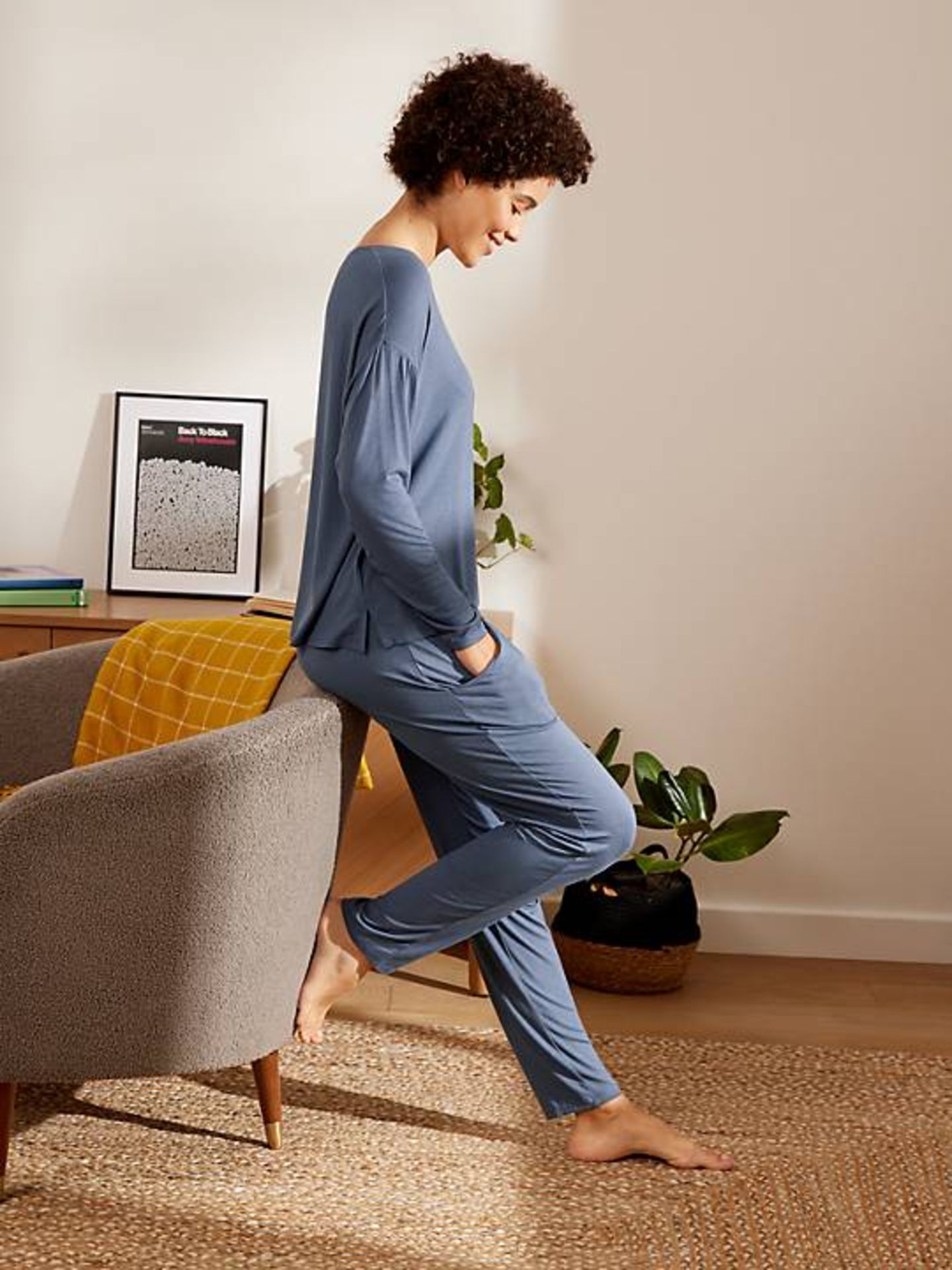 Pallet of Raw Customer Returns - Category - FASHION - P100126593 - Image 18 of 47