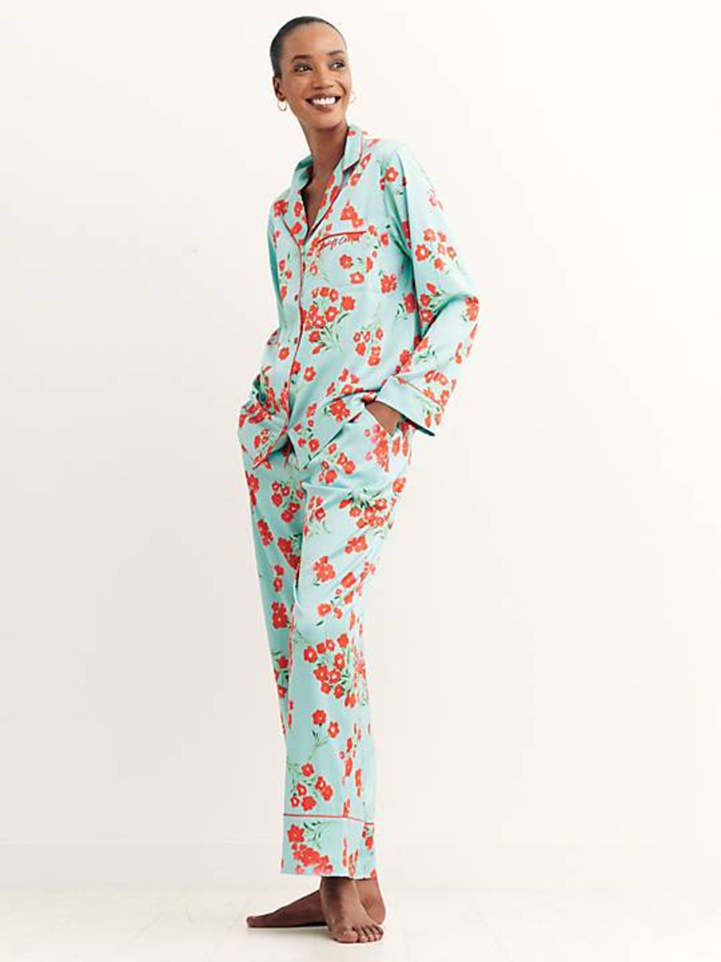 Pallet of Raw Customer Returns - Category - FASHION - P100126593 - Image 25 of 47