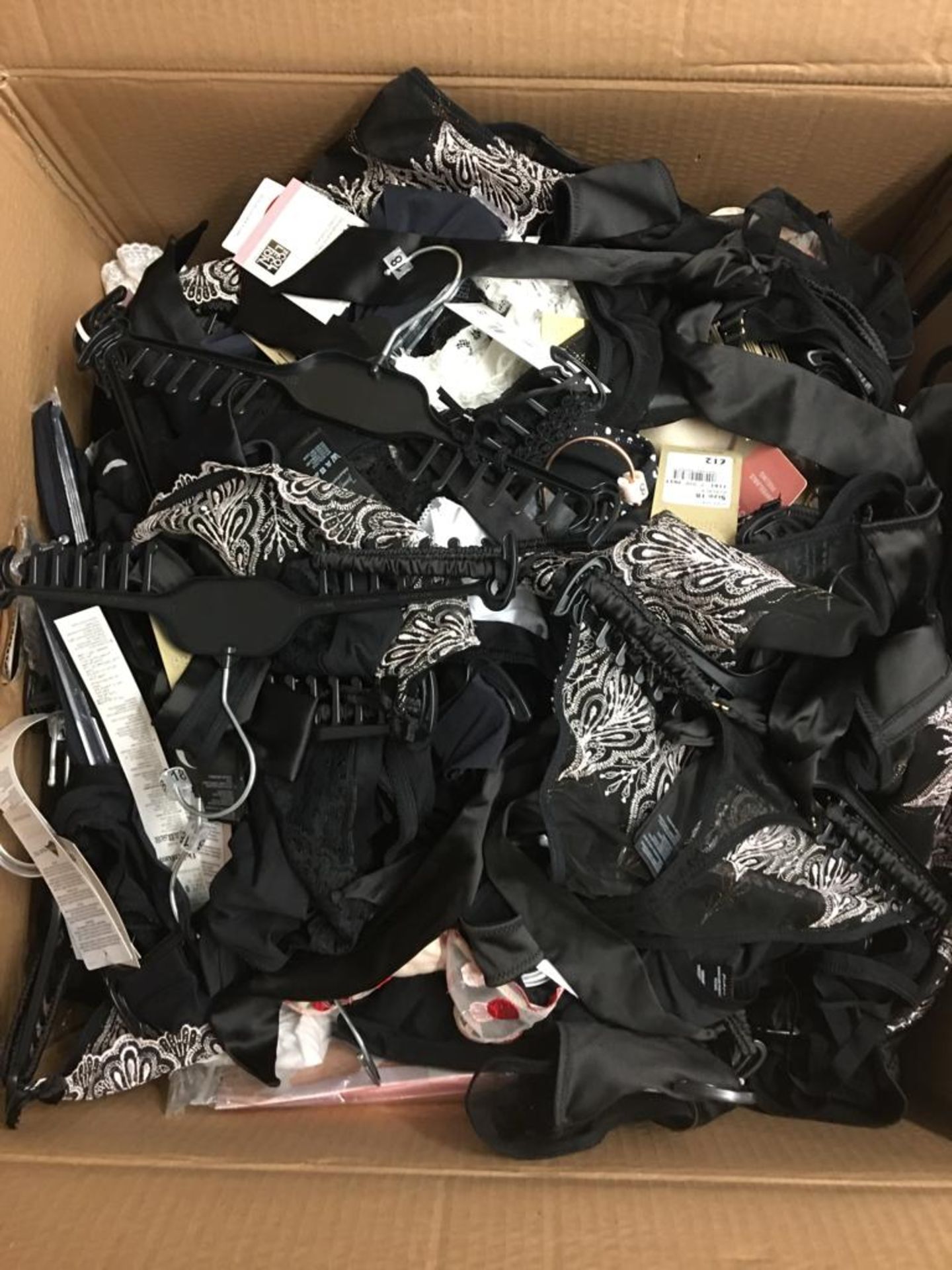 Pallet of Debenhams Bras, Bikini Pants, Pants Joblot Liquidation Stock Over 550+ Pcs - Image 6 of 10