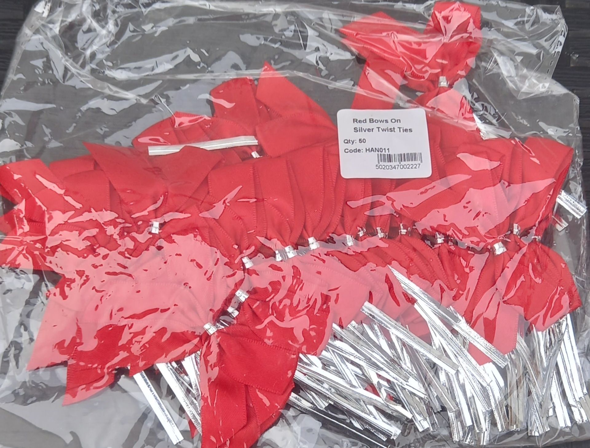 1 Brand New Pack 50 Red Bows Twist Ties