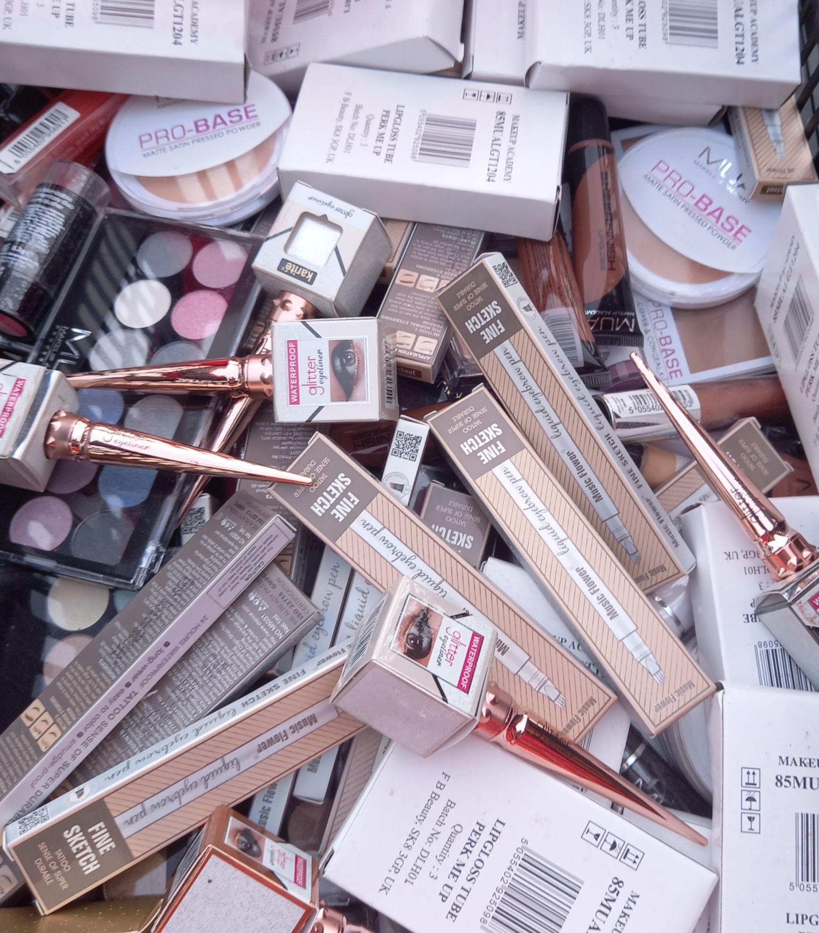 Brand New Mixed Make Up Lot 50 Pieces