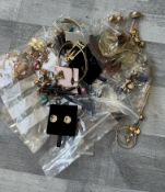 Brand New Box of Assorted Fashion Jewellery 25 units RRP £200