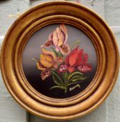 Still Life of Flowers Oil on Canvas Stunning Round Gilded Frame English Signed 20th Century