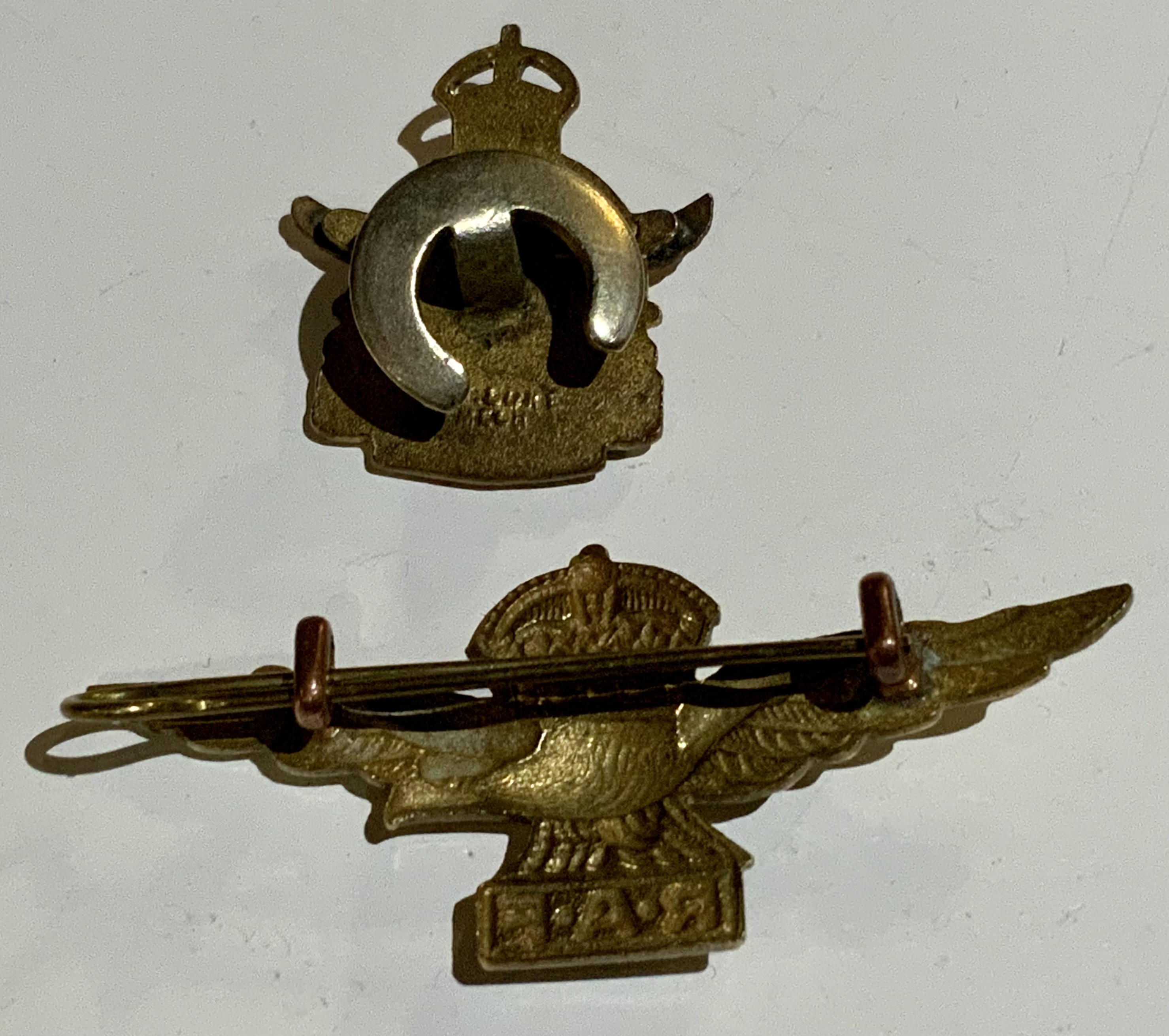 RAF Badges - Image 2 of 4