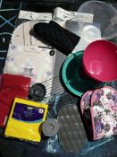 H6/D - Job Lot Kitchenware, Oven Glove, Cake Stands, Bowls, Cloths + More