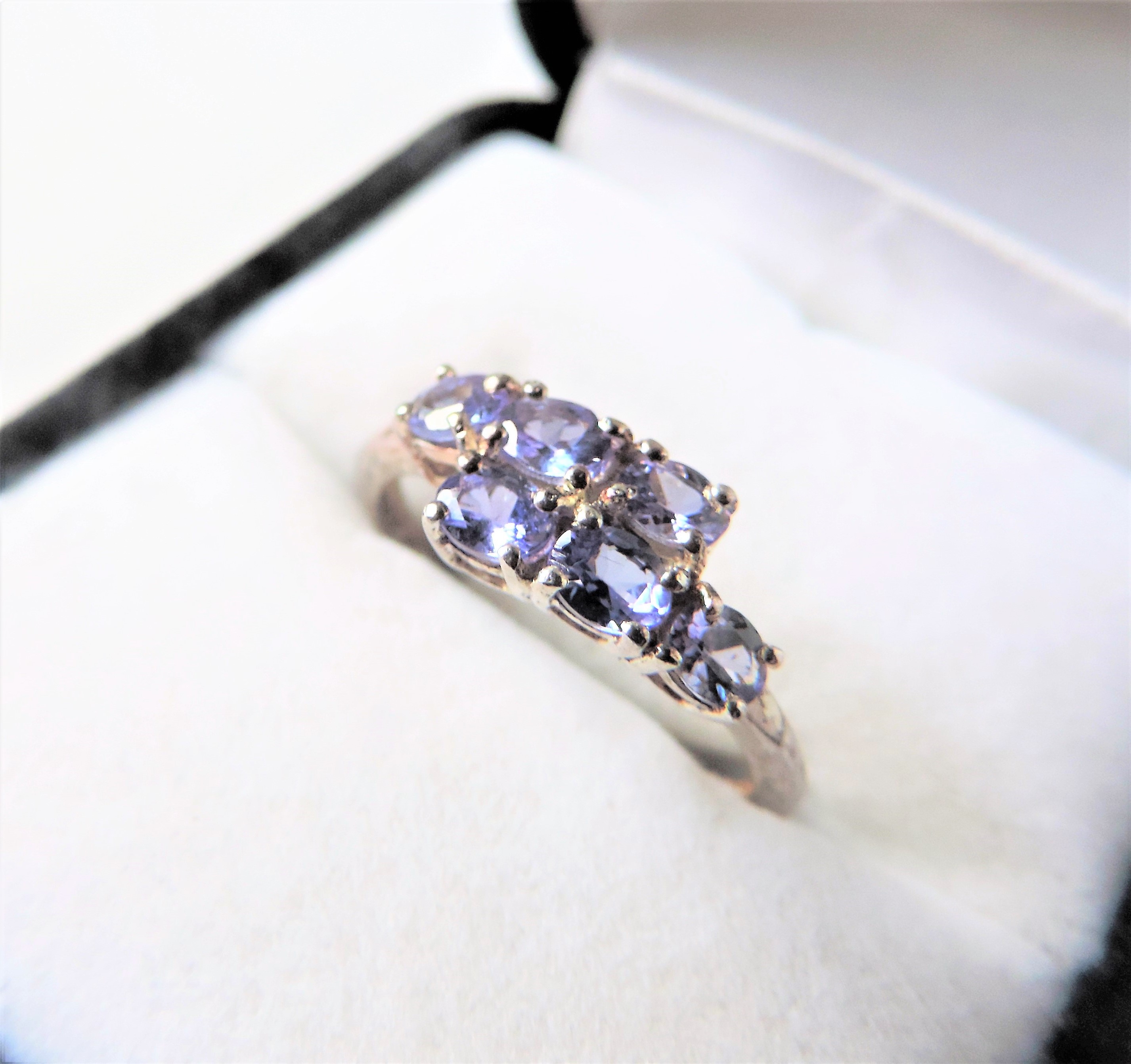 Sterling Silver Tanzanite Gemstone Ring 'NEW' with Gift Pouch - Image 2 of 3