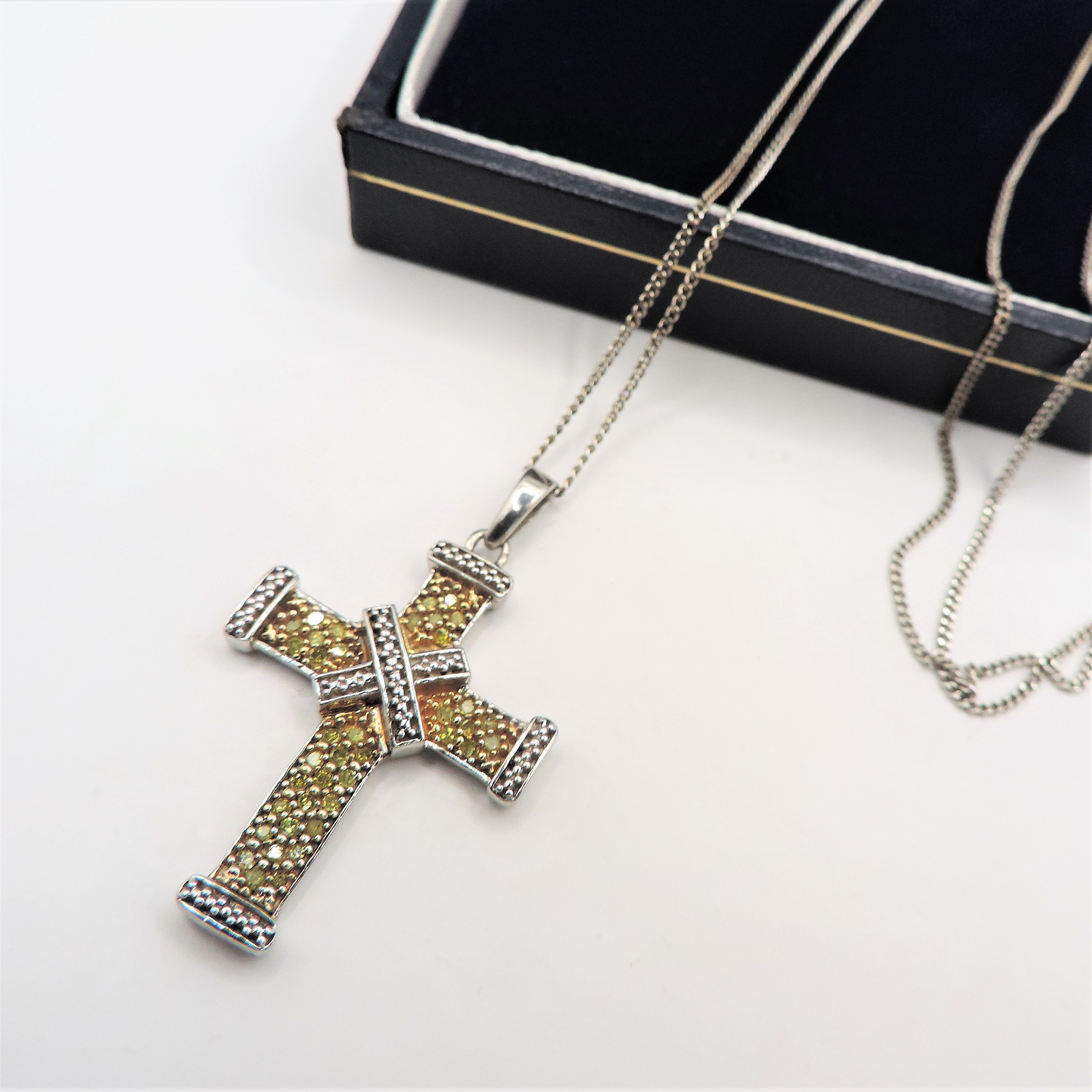 Platinum on Sterling Silver Yellow Diamond Cross Pendant Necklace 'New' with Gift Box - Image 2 of 3