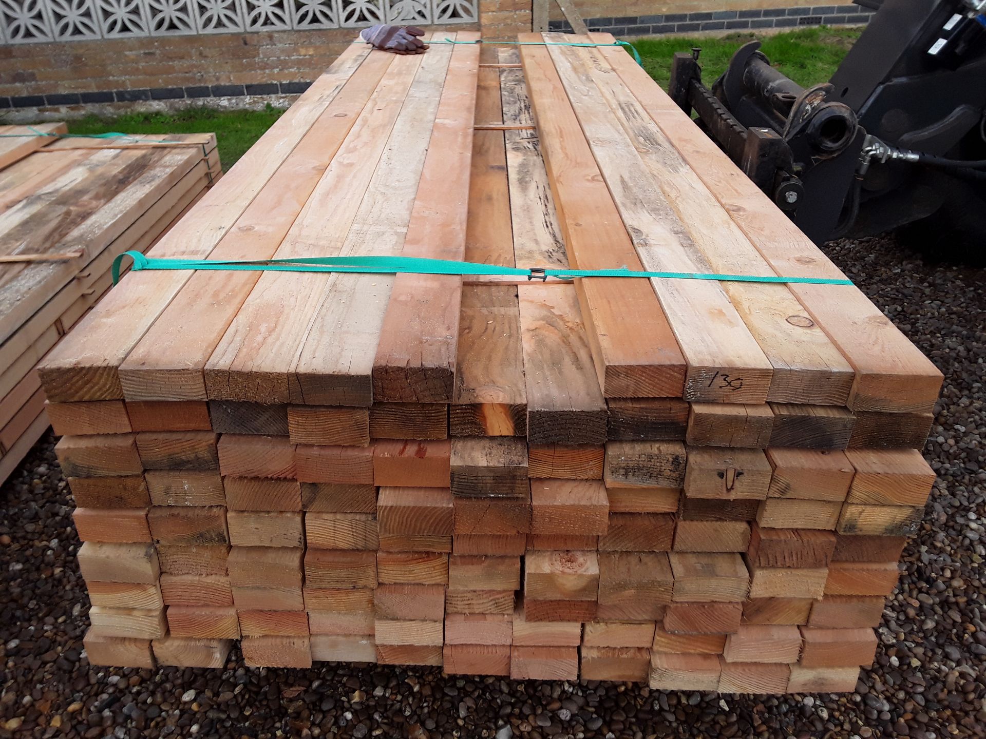 50x Softwood Fresh Sawn Mixed Larch / Douglas Fir Fencing Rails 2" x 4" x 3m