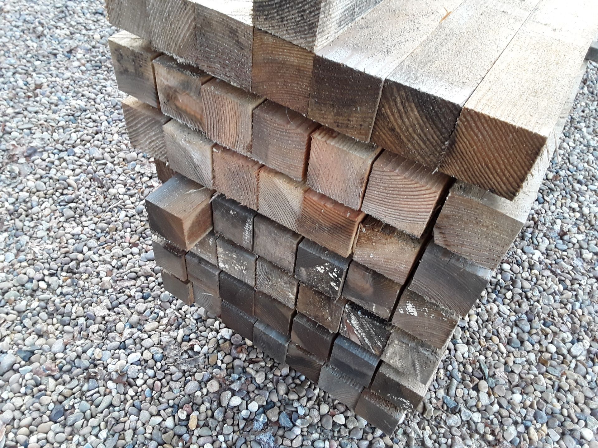 50x Softwood Sawn Untreated Larch / Douglas Fir Posts 3" X 3" X 8FT - Image 2 of 6