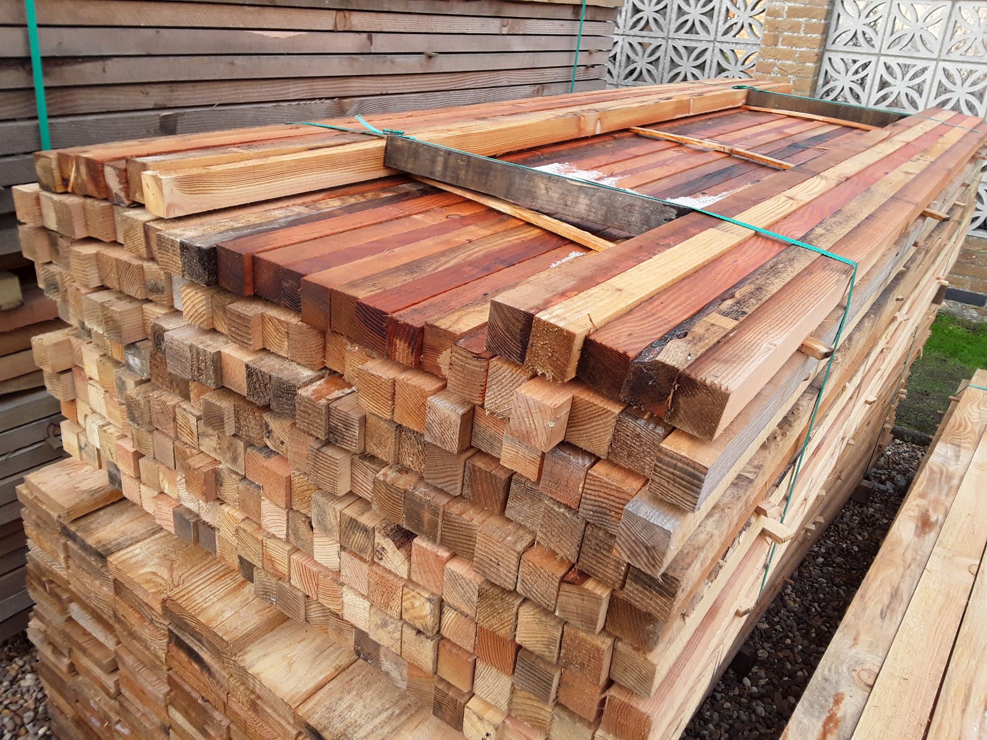 75x Softwood Timber Sawn Larch/ Douglas Fir Offcuts - Image 3 of 4