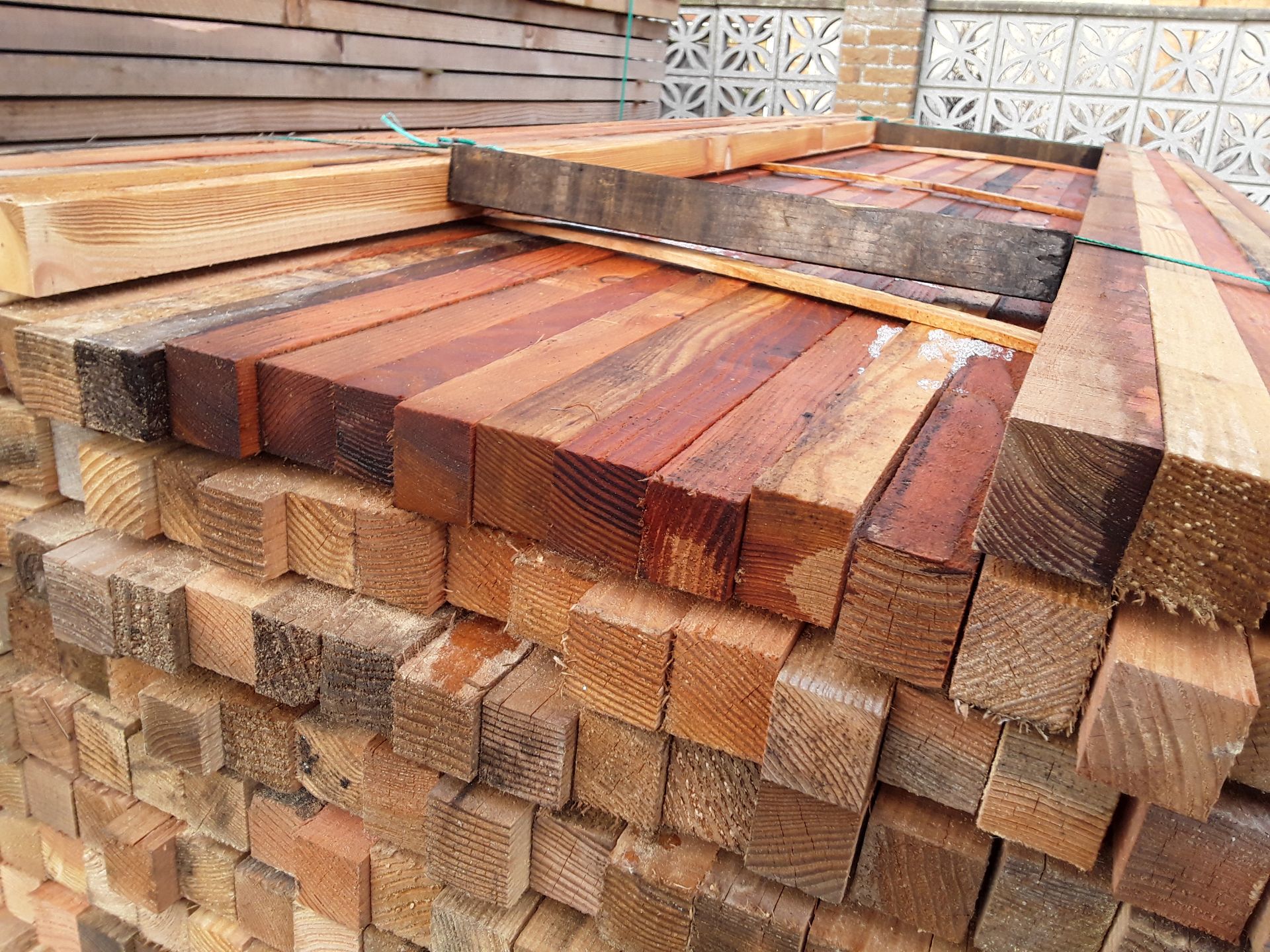 75x Softwood Timber Sawn Larch/ Douglas Fir Offcuts - Image 4 of 4