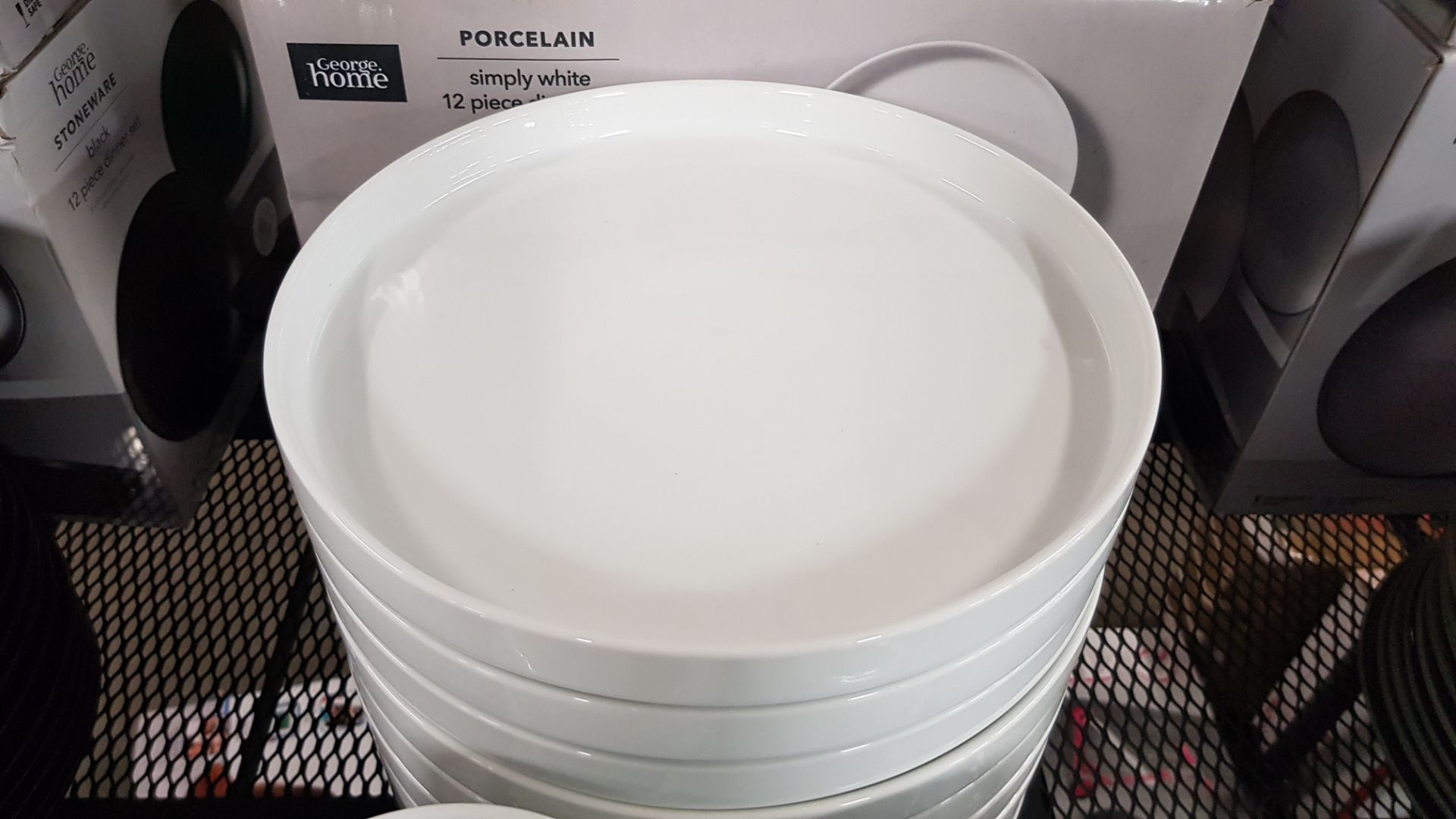 (6G) Lot RRP £80. Simply White Porcelain 33 Piece Diner Set. 11x Dinner Plate, 12x Bowl, 10x Side P - Image 5 of 5