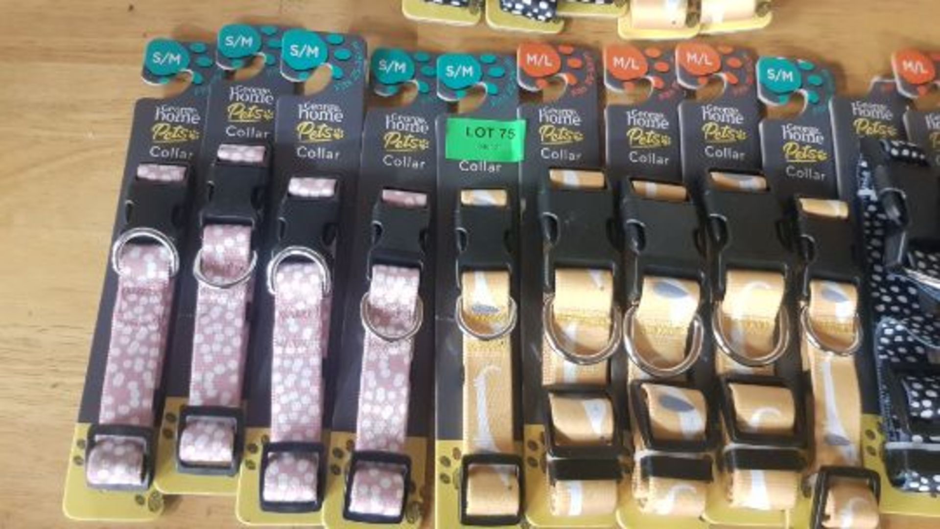 (10I). Lot RRP £107. 22x Pet Items. 16x Mixed Dog Collar RRP £4.50 Each. 5x Mixed Lead RRP £5 Each. - Image 10 of 30