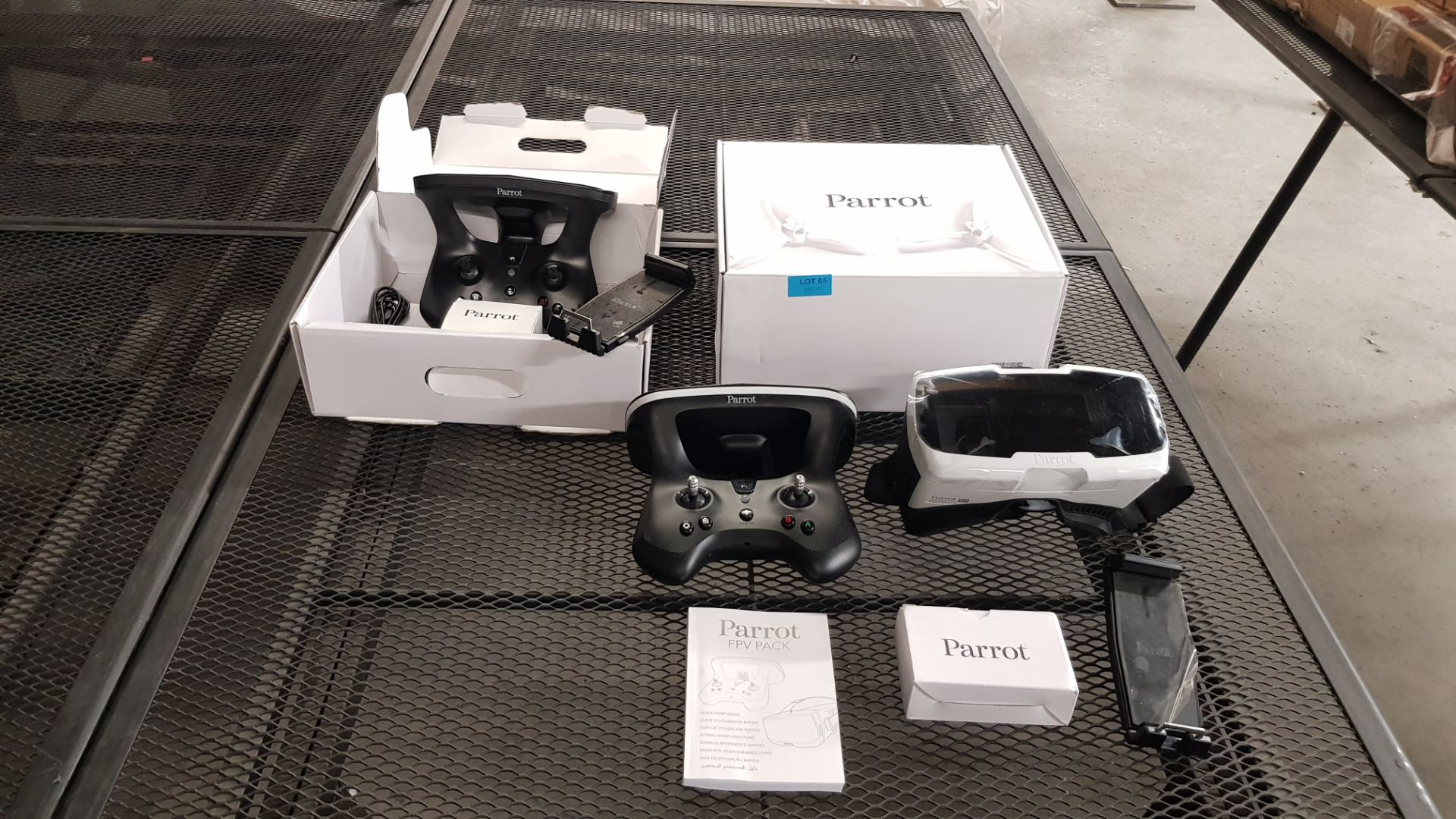 (1A) Parrot Bebop 2 Drone Items. (See Photos For Lot Contents). Please Note Parrot Drone Main Body - Image 5 of 19