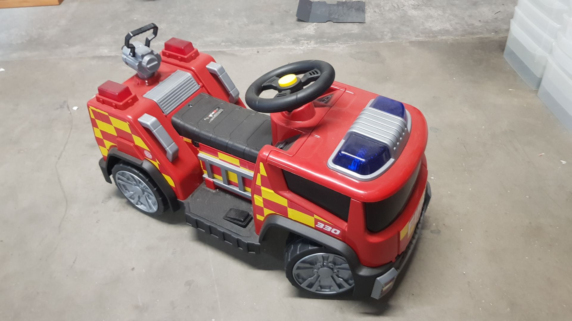 (11C) 7x Toy Items. 1x Evo 6V Fire Engine RRP £72 (No Charger Lead). 6x Mixed Nerf Guns To Include - Image 5 of 13