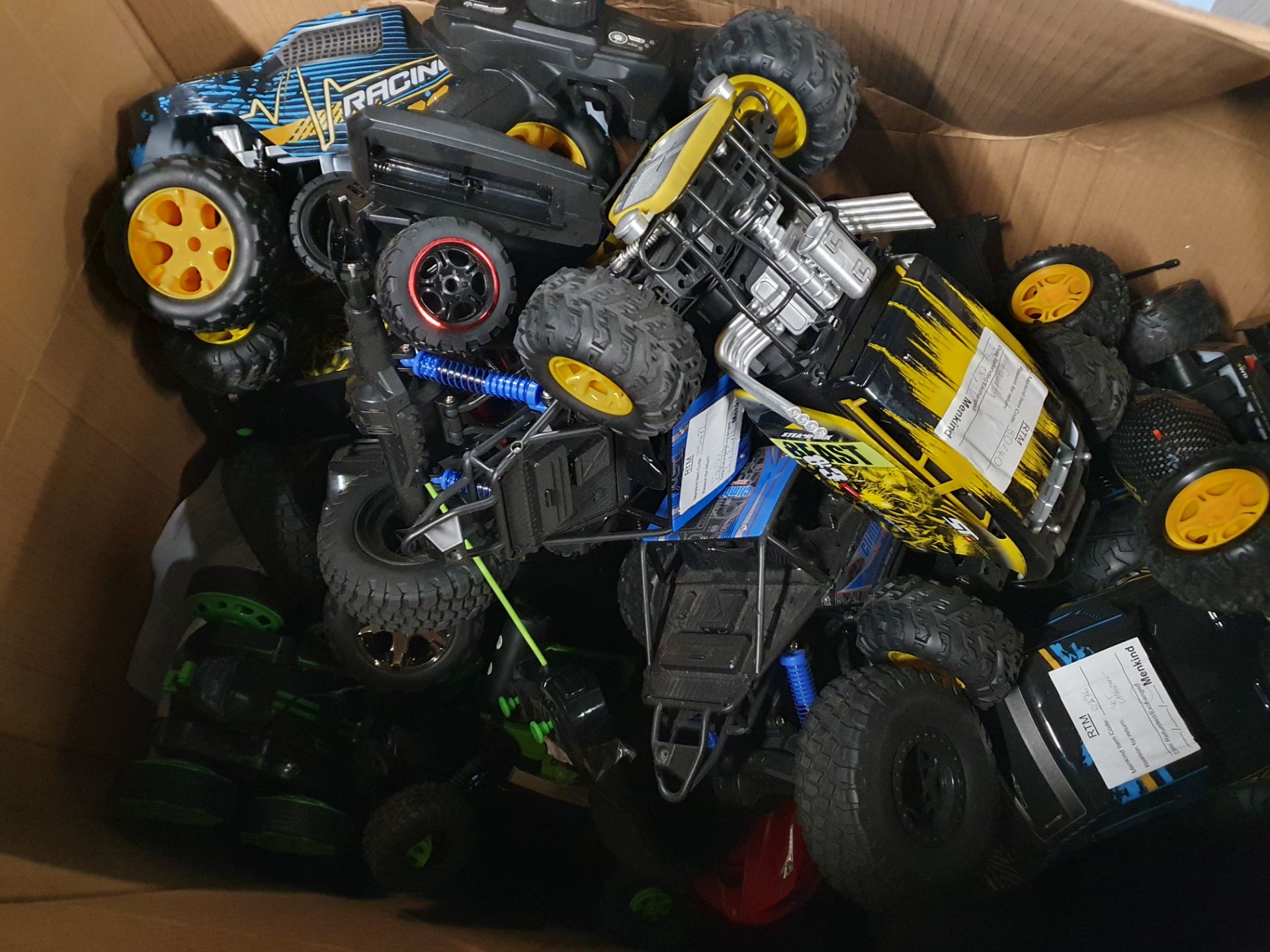 (R5) Very Large Box (1000x800x400mm) Full Of RC Cars - Image 2 of 4