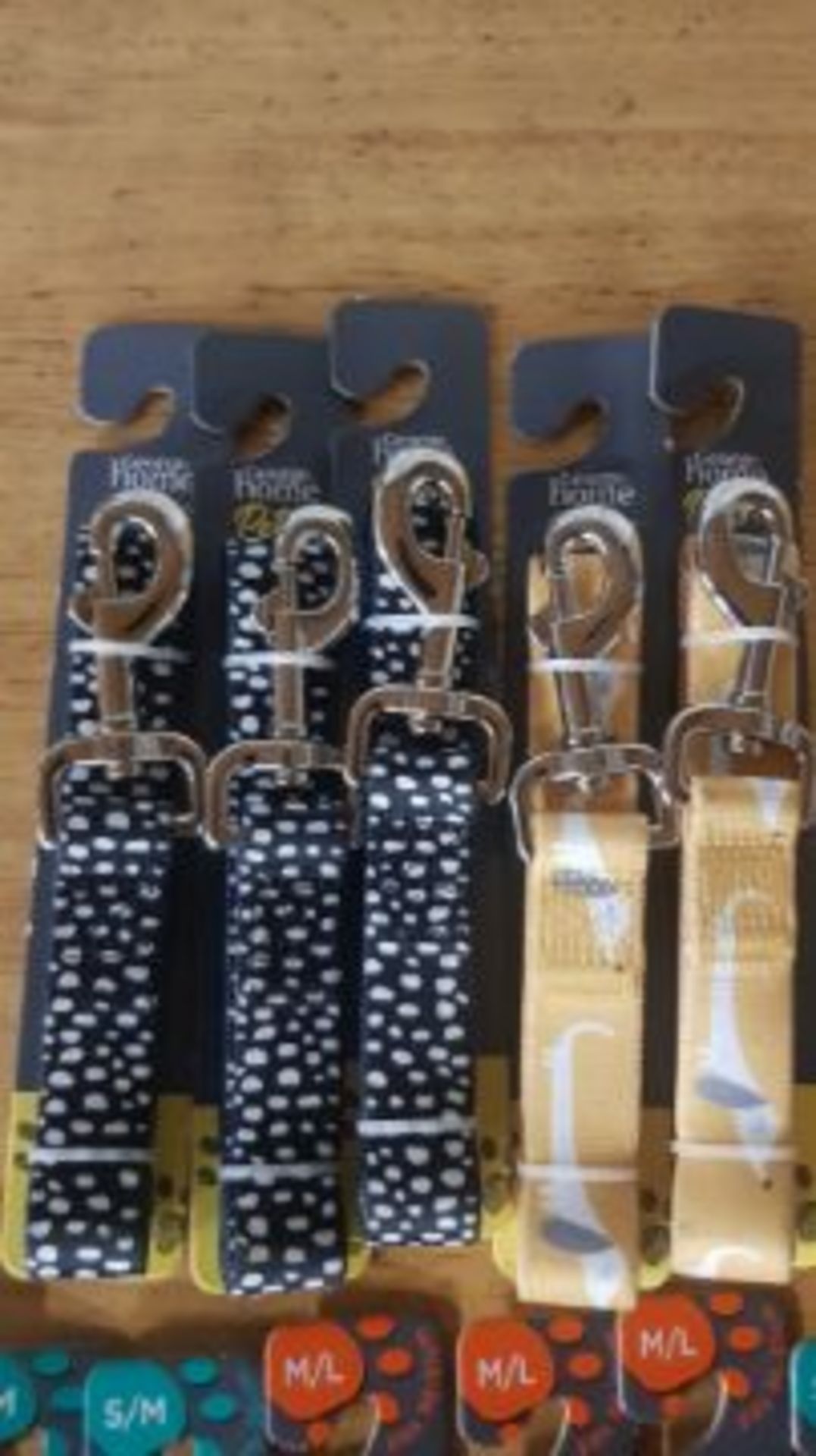 (10I). Lot RRP £107. 22x Pet Items. 16x Mixed Dog Collar RRP £4.50 Each. 5x Mixed Lead RRP £5 Each. - Image 20 of 30