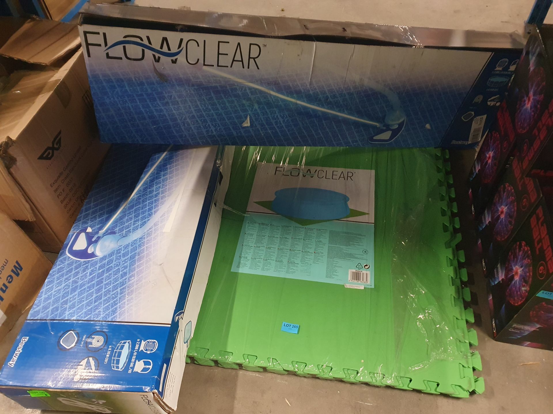 (R3) 3 x Bestway Pool Items. 2 x Flowclear Pool Cleaners. 1 x Foam Base Mat Set.