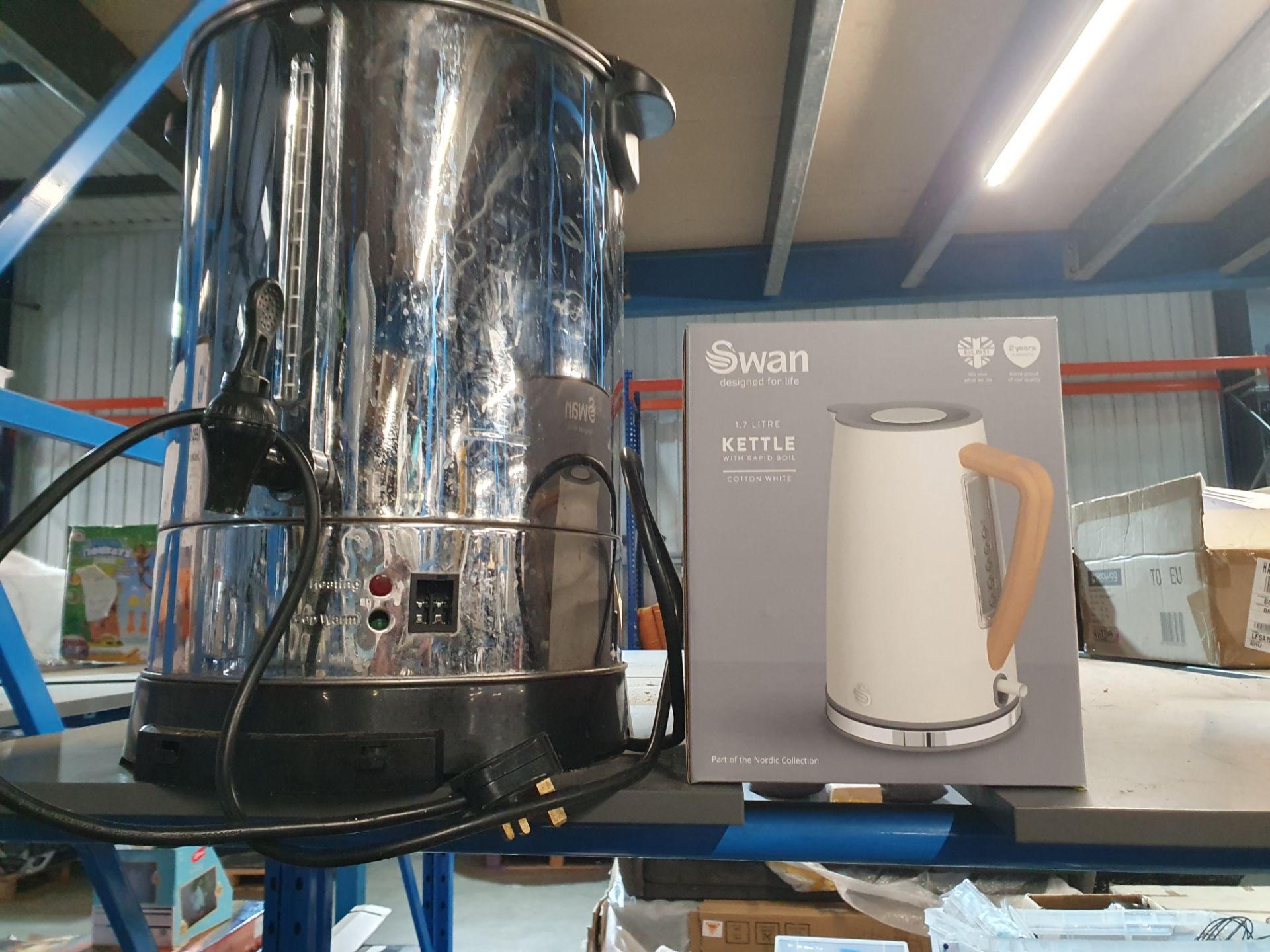 (R5) Large Qty Of Paper Plates, Napkins, Tea Towels. Kitchen Items. Swan Kettle. Water Boiler - Image 6 of 6