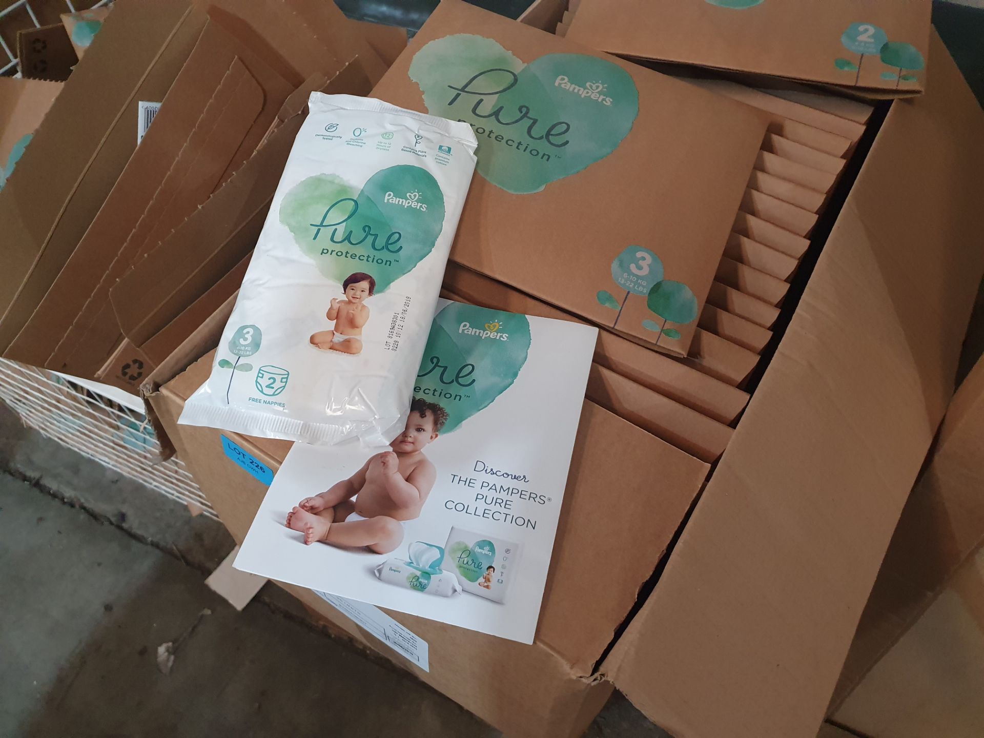 (R3) Approx 200+ Packs Of Pampers Pure Nappies. Mostly Sizes 2 & 3. 1 Nappy Per Pack - Image 2 of 4