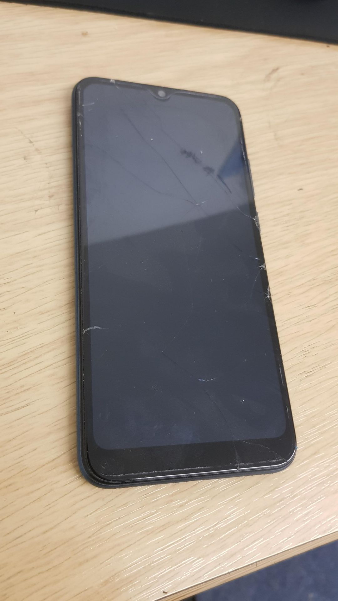 (Mez) RRP £100. Huawei Y6 2019 Smartphone Dark Blue. 6.09”, 720x 1560 Pixels. 13Mp Camera, 1080P Vi - Image 4 of 4