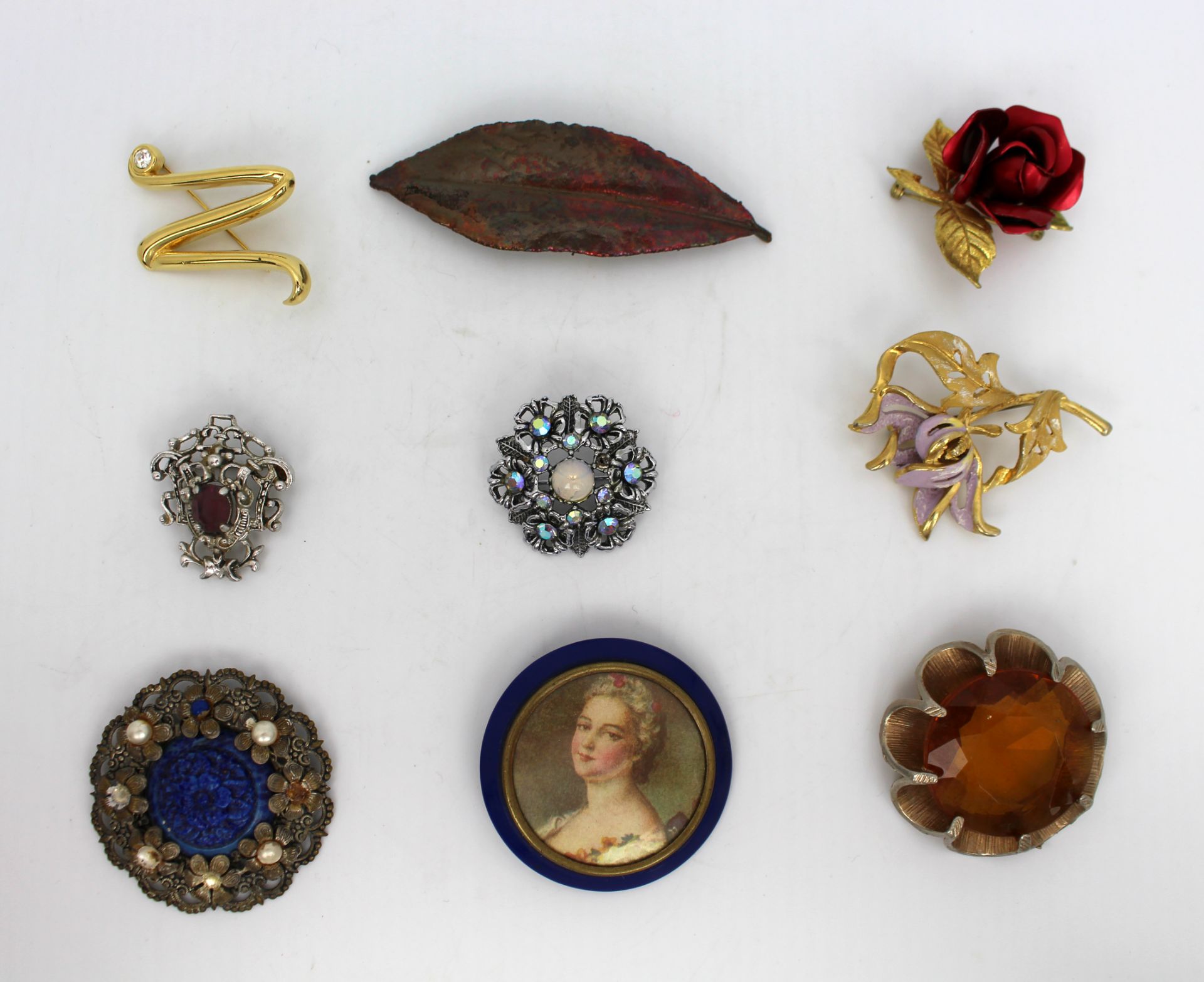 Set of 9 Vintage Brooches